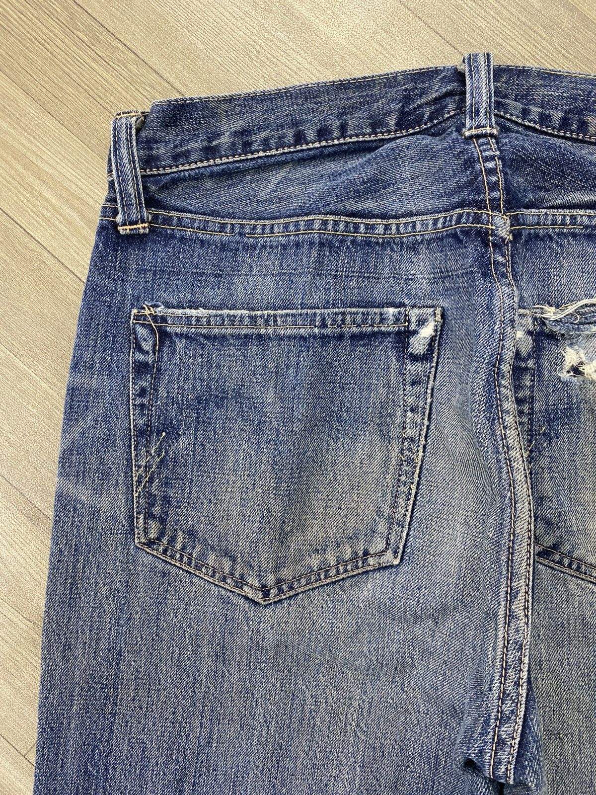 Sugar Cane 🇯🇵Vintage Sugar Cane Japan Distressed Faded Selvedge Jeans Size US 30 / EU 46 - 14 Thumbnail