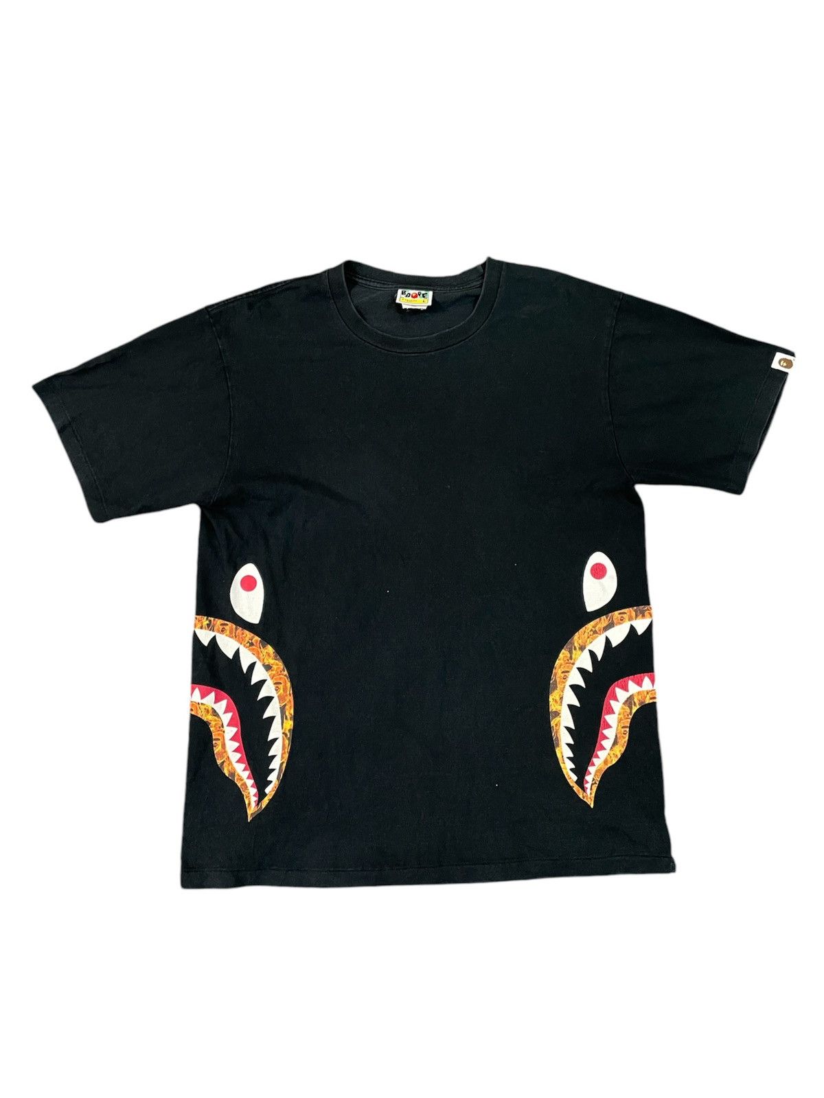 Bape Bape Flame Side Shark Tee Size US L / EU 52-54 / 3 - 1 Thumbnail