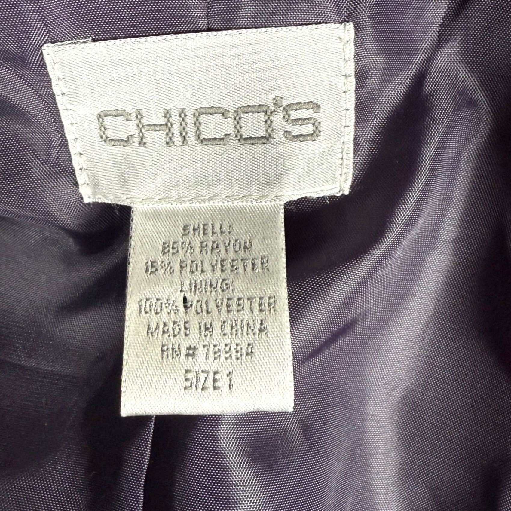 Vintage Chico's Blazer Shirt Velvet Purple Geometric Textured Single Button Lined Satin Short Jacket Womens Adult Medium Size XS / US 0-2 / IT 36-38 - 4 Thumbnail