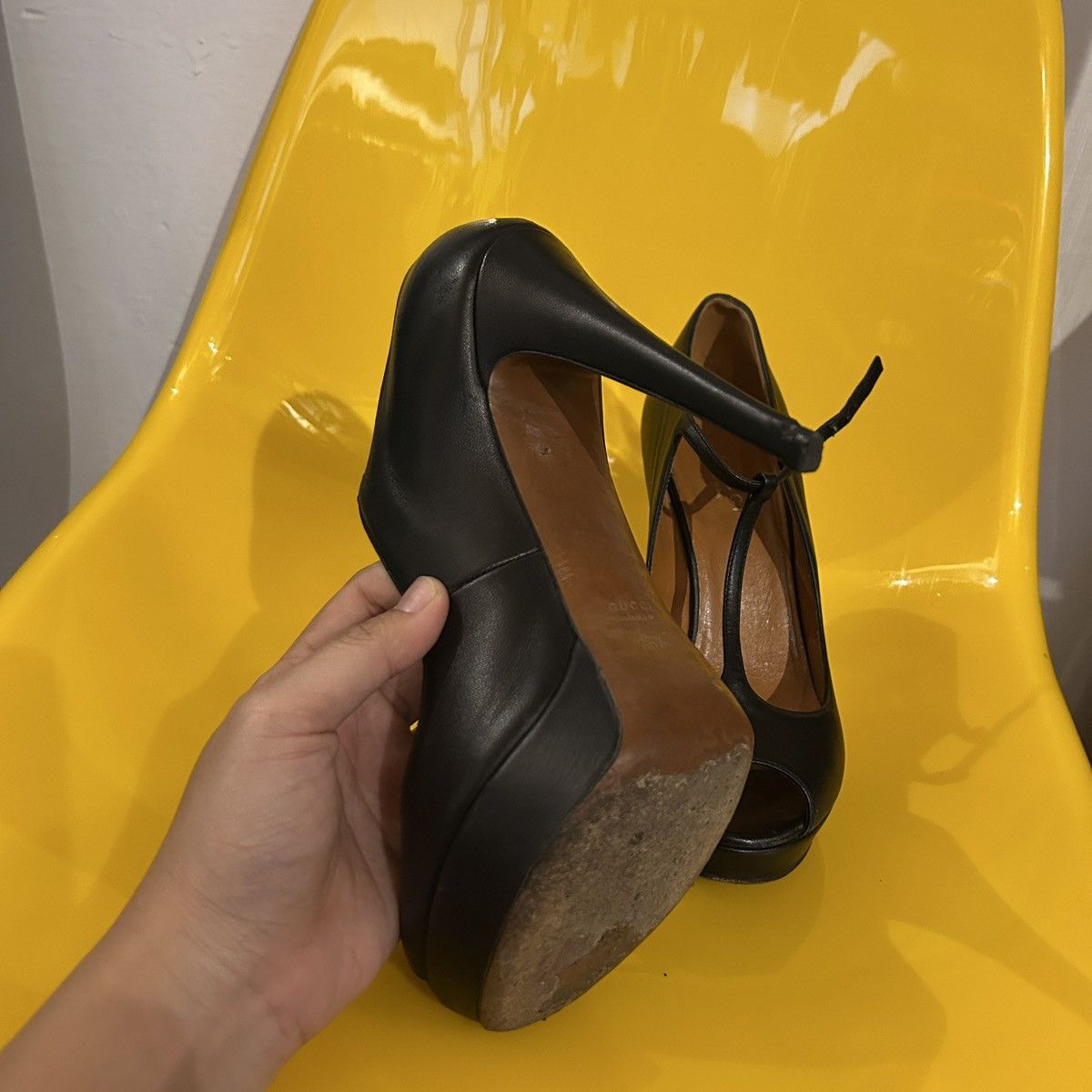 Gucci Gucci Betty T-Strap Platform Peep Toe Pump Size US 7 / IT 37 - 3 Thumbnail