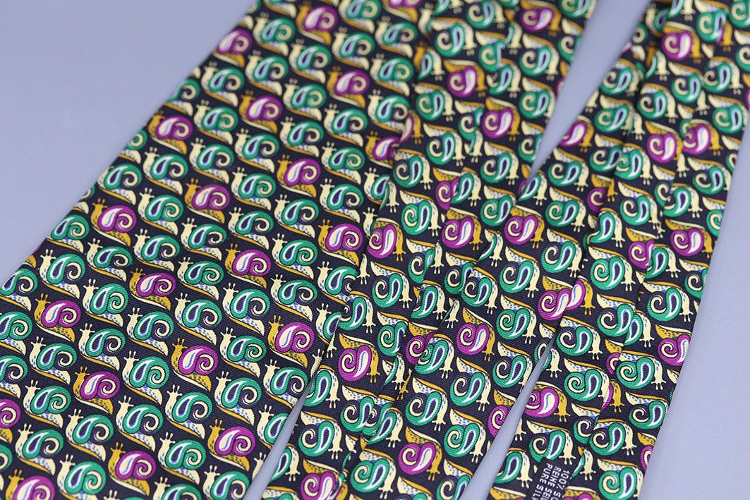 Guy Laroche Vintage Guy Laroche Snail Pattern Silk Tie Size ONE SIZE - 7 Thumbnail