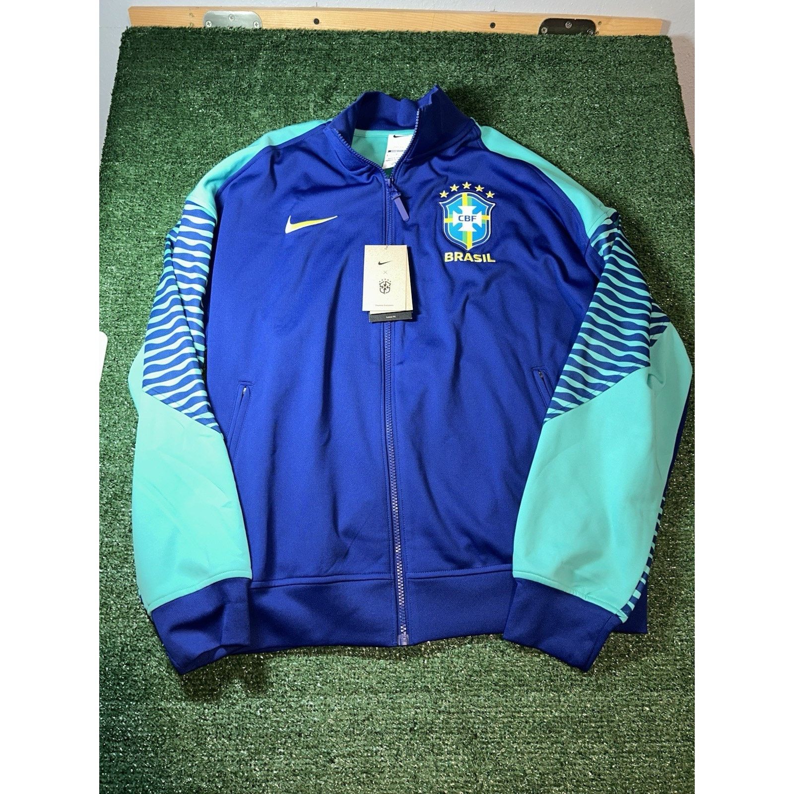Nike Dri-FIT Brazil 2024 Men's M Anthem Soccer Jacket
