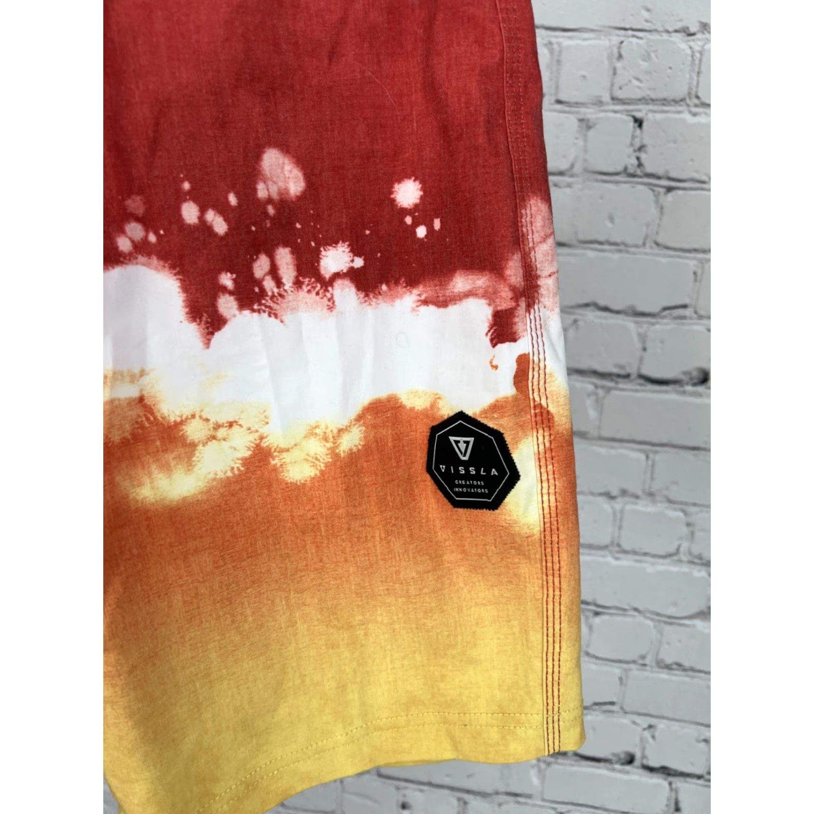 Vissla NWT Vissla Board Shorts 28 Red Yellow Recycled Materials Stretch Swim Trunks Size US 28 / EU 44 - 4 Thumbnail