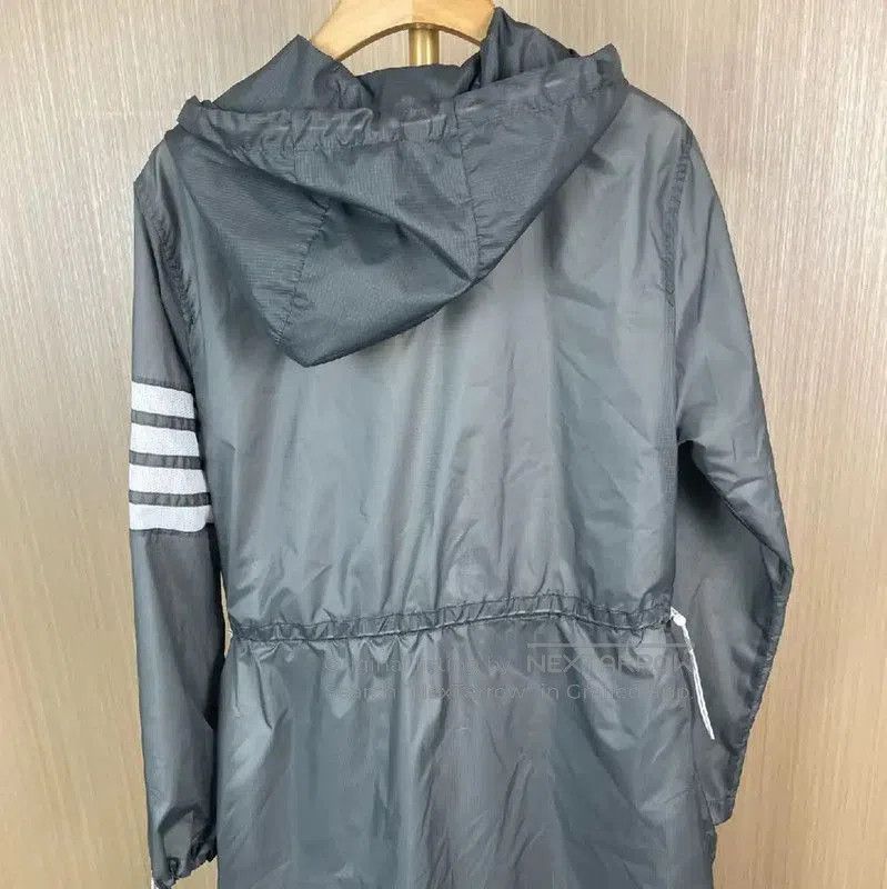 Thom Browne Thom Browne Women's Gray Polyester Coat . Size M / US 6-8 / IT 42-44 - 2 Thumbnail