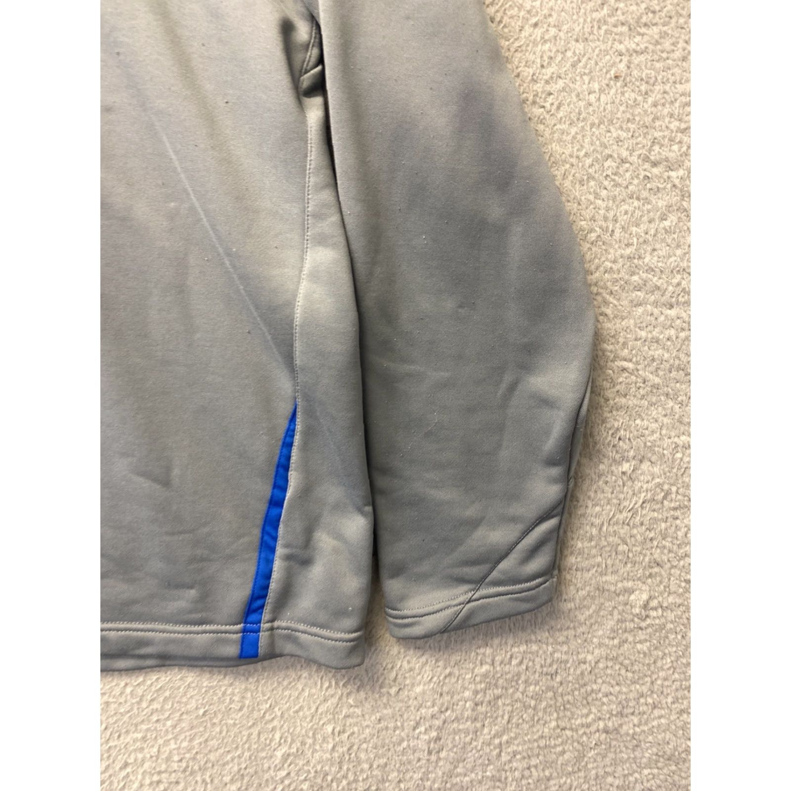 Adidas VINTAGE? Actually not vintage; adidas Therma-Fit Pullover Sweatshirt M Men 1/4 Zip Mock Neck Gray Blue Size US M / EU 48-50 / 2 - 4 Thumbnail