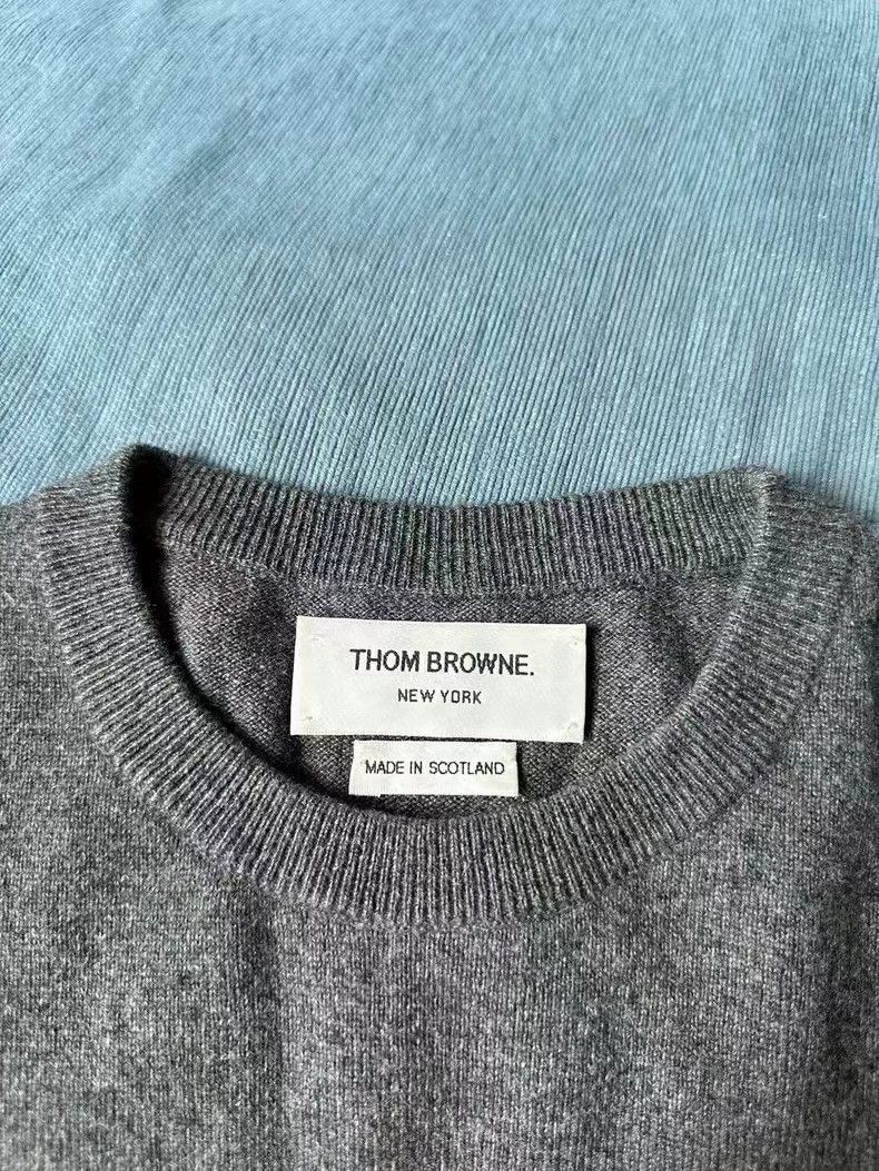Thom Browne Thom BrowneMedium-gray cashmere sweater 2503-Nextarrow Size US L / EU 52-54 / 3 - 2 Thumbnail