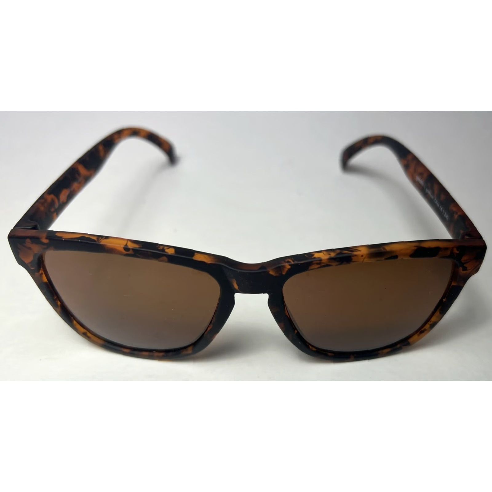 Vintage Goodr Sunglasses Tortoise Polarized Unisex Adult Bosley's Basset Hound Dreams Size ONE SIZE - 3 Thumbnail