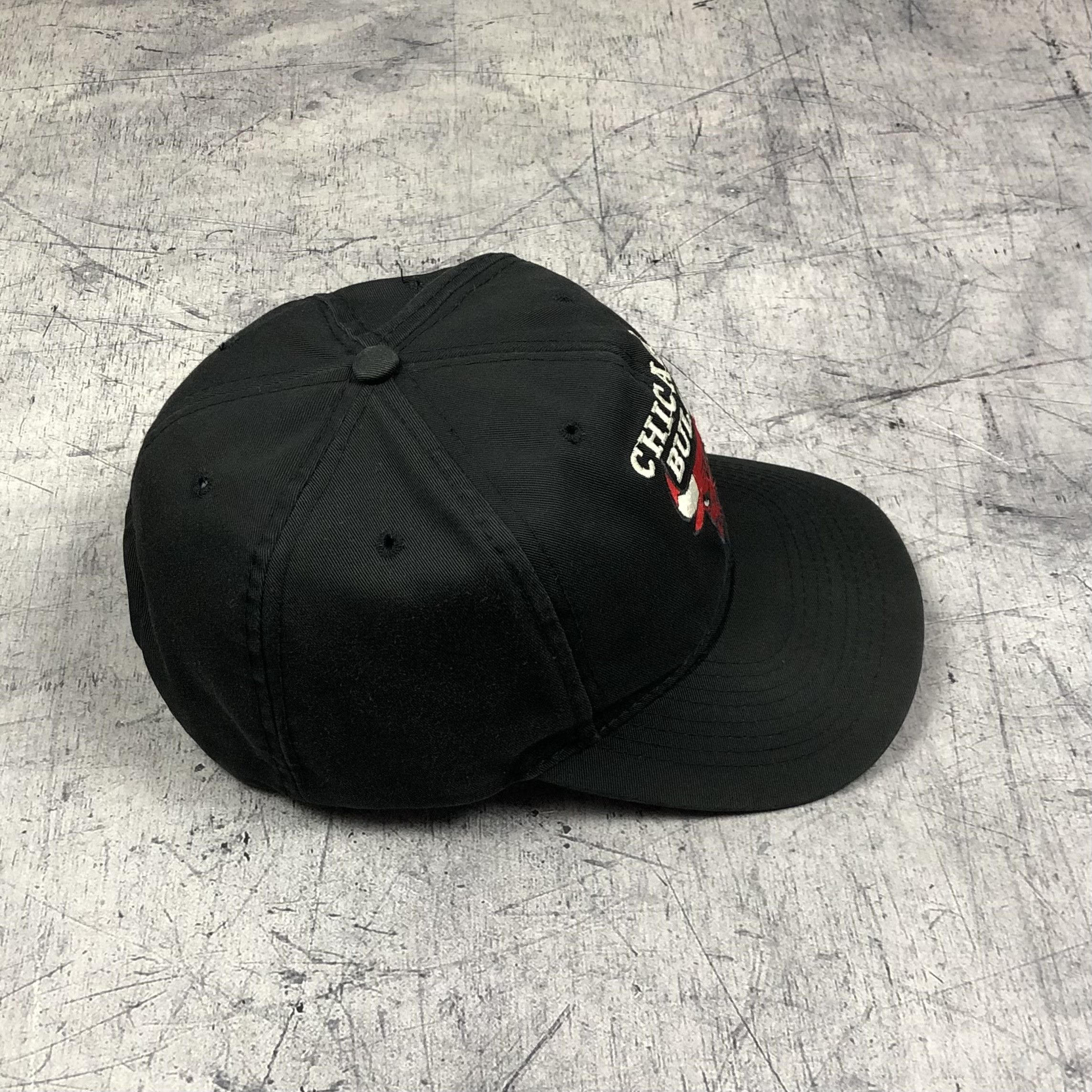 NBA Vintage 90s NBA Chicago Bulls Cap Size ONE SIZE - 3 Thumbnail
