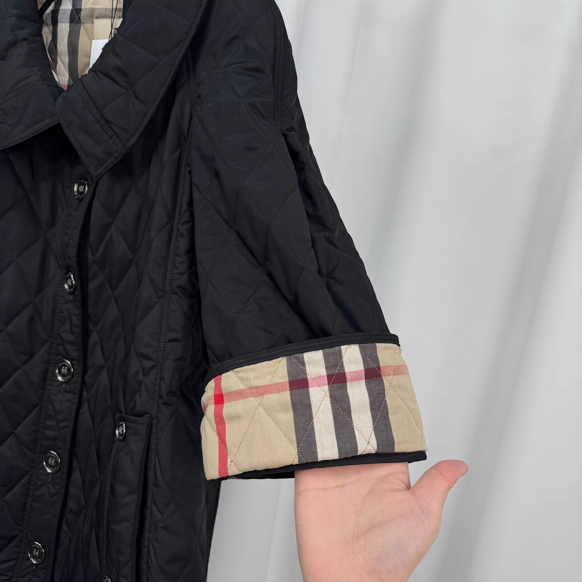 Burberry Burberry quilted black check padded coat UK8 98 new Size S / US 4 / IT 40 - 4 Thumbnail