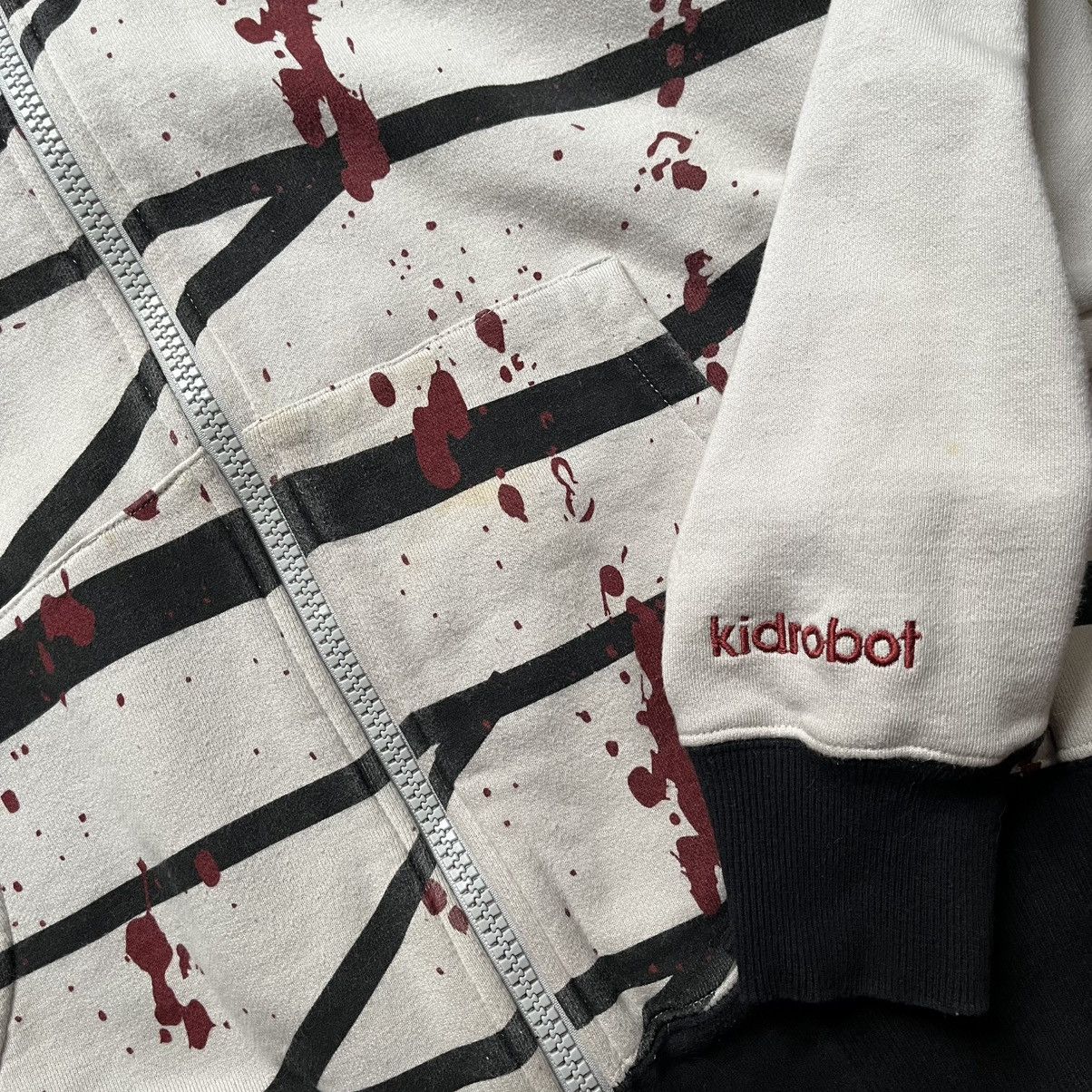 Kid Robot RARE vintage kid robot bloody murder hoodie Size US L / EU 52-54 / 3 - 3 Thumbnail