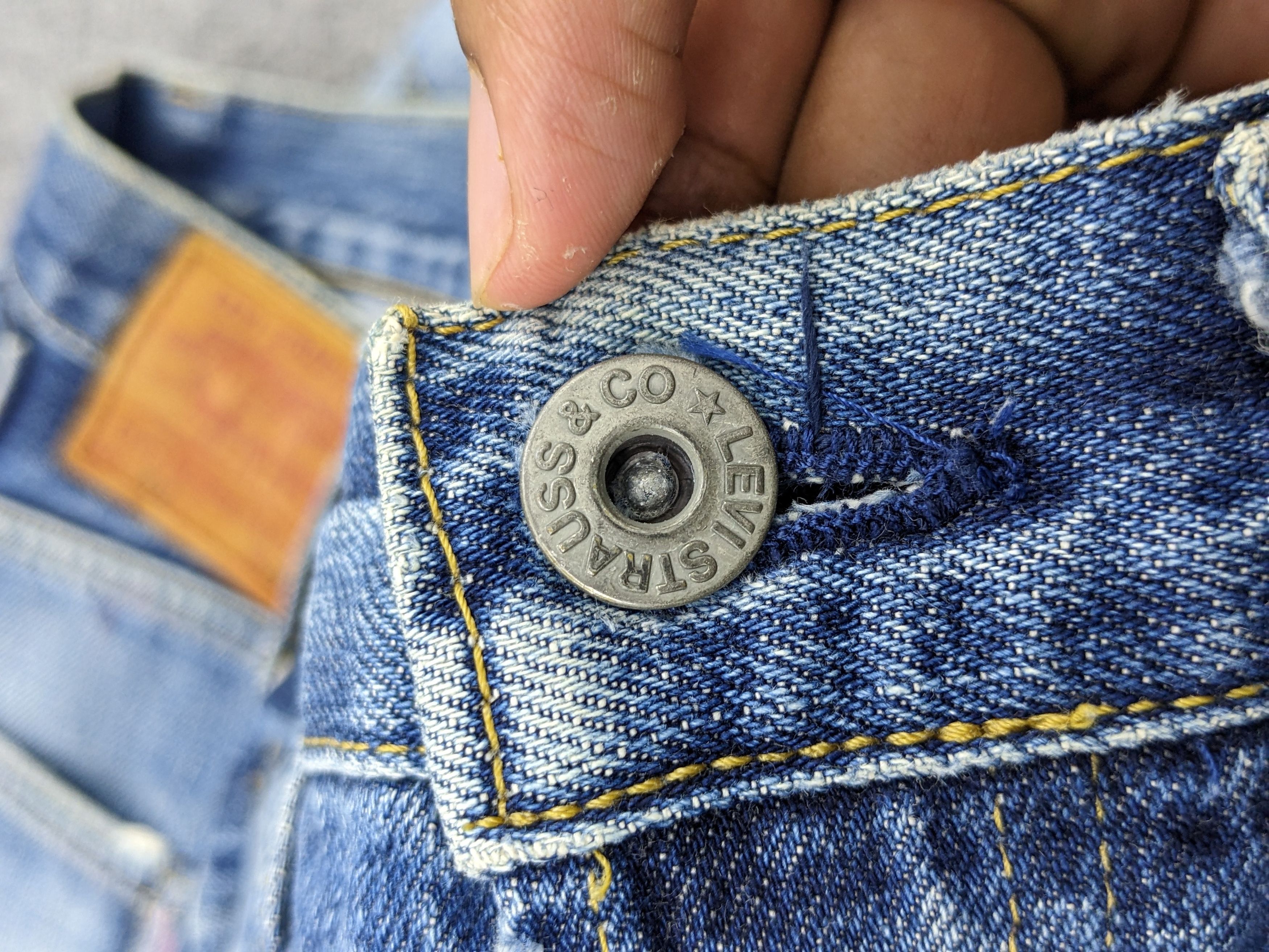 Levi's × Vintage Vintage 90s Levis 702 Selvadge Buckle Back Big E Jeans DJ21 Size US 28 / EU 44 - 15 Thumbnail