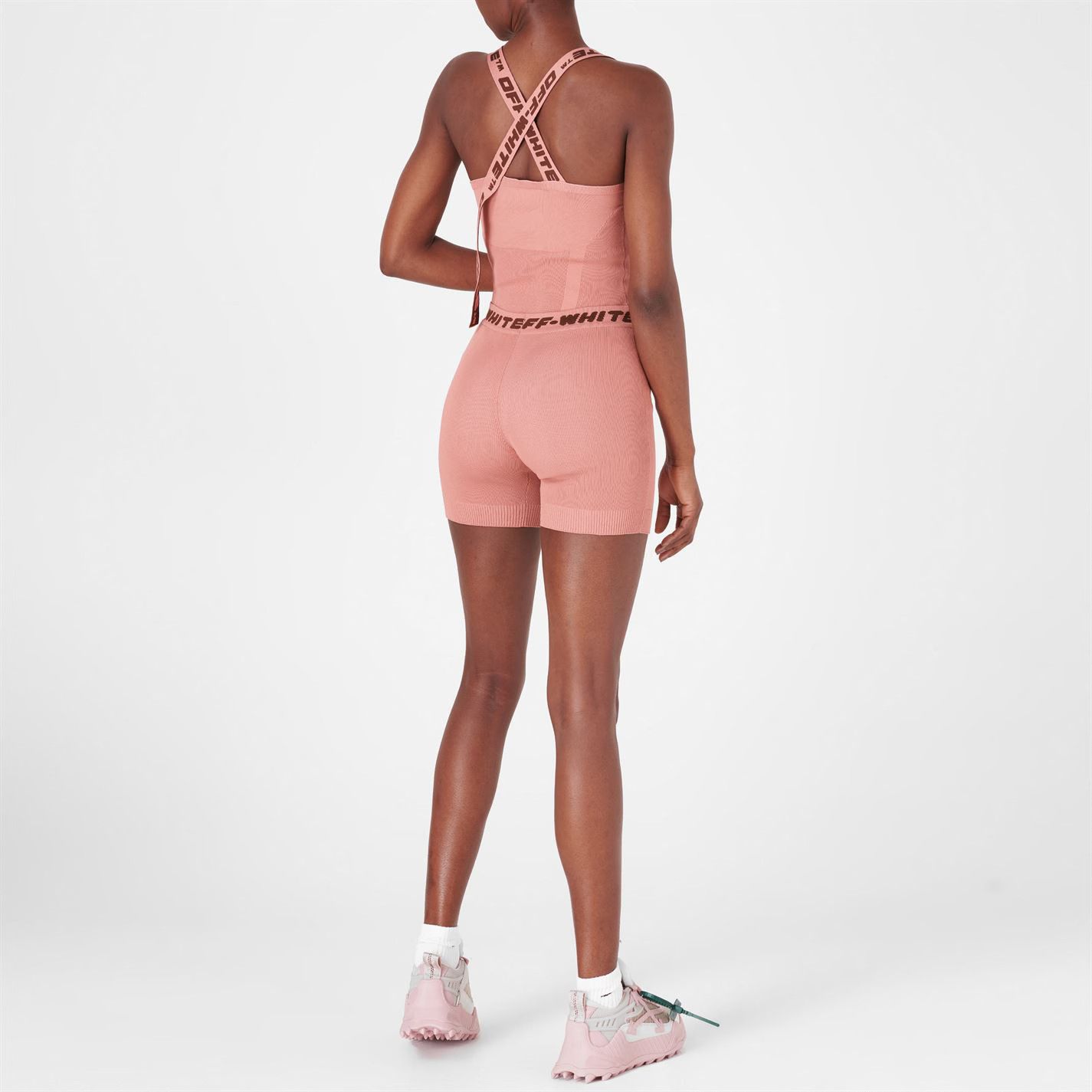 o1g2r1mq1224 Logo Band Tank Top in Pink