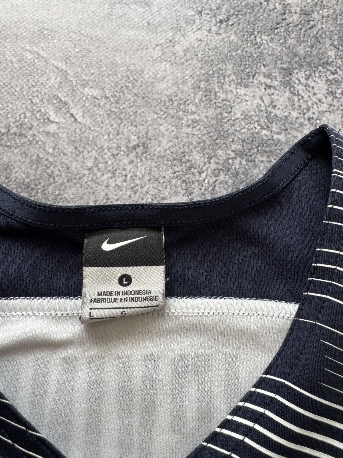 Nike Vintage Nike Basketball USA Team Jersey #10 Kyrie Irving Size US L / EU 52-54 / 3 - 5 Thumbnail