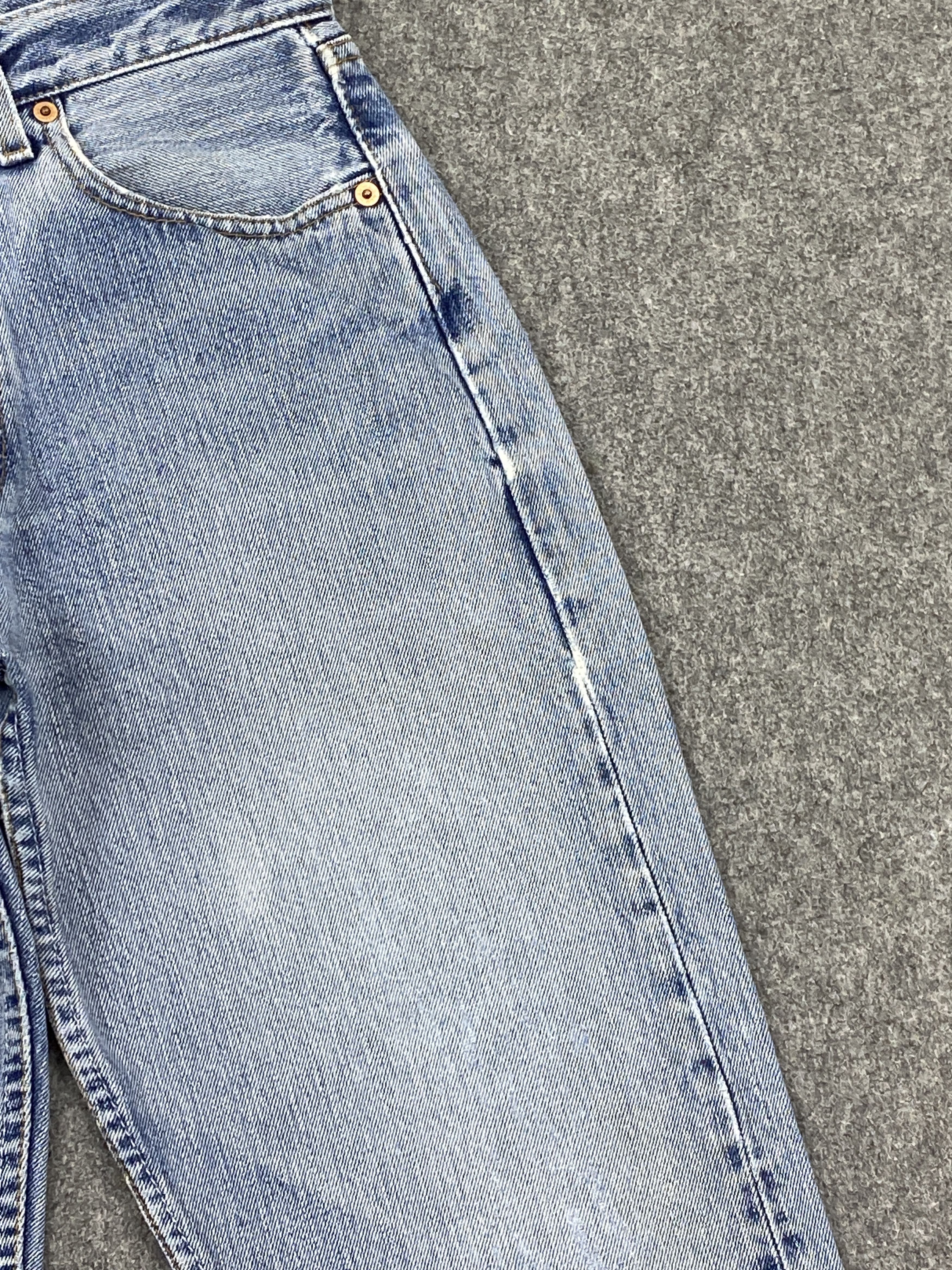 Levi's Vintage Levis 517-04 Button Fly Denim DP2741 Size US 31 - 13 Thumbnail