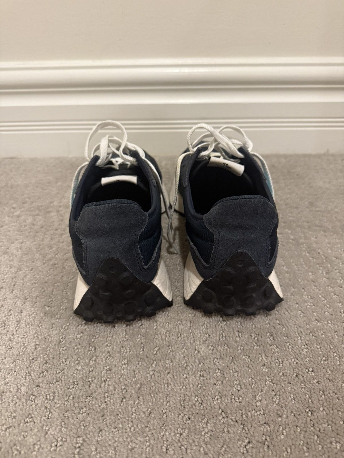 New Balance New Balance 327 Navy Size 10 Size US 10 / EU 43 - 4 Thumbnail