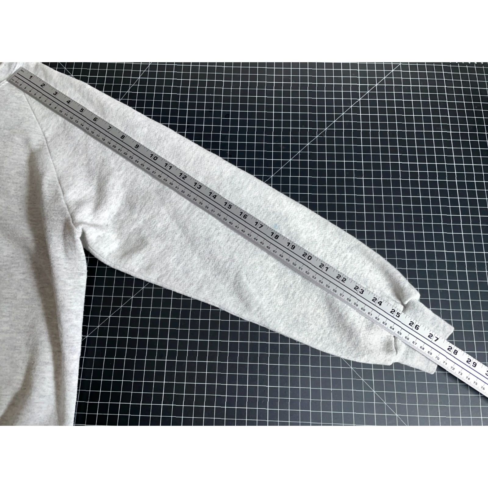 Vintage VINTAGE Yorkshire Terrier Spoil Sweatshirt Shirt Womens Adult Medium Heather Gray Raglan Sleeves 80s Dog Size M / US 6-8 / IT 42-44 - 7 Thumbnail