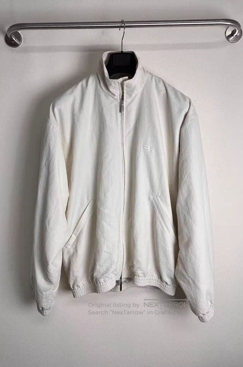 Balenciaga Balenciaga White Padded Nylon Sports Jacket Size US S / EU 44-46 / 1 - 1 Thumbnail
