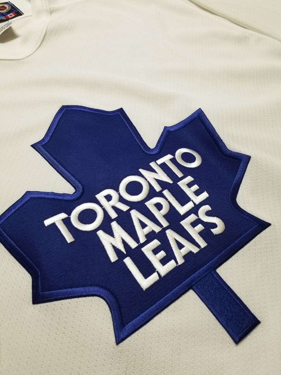 Ccm Toronto Maples Leafs NHL Hockey Jersey Air Knit Center Ice Size US L / EU 52-54 / 3 - 6 Thumbnail