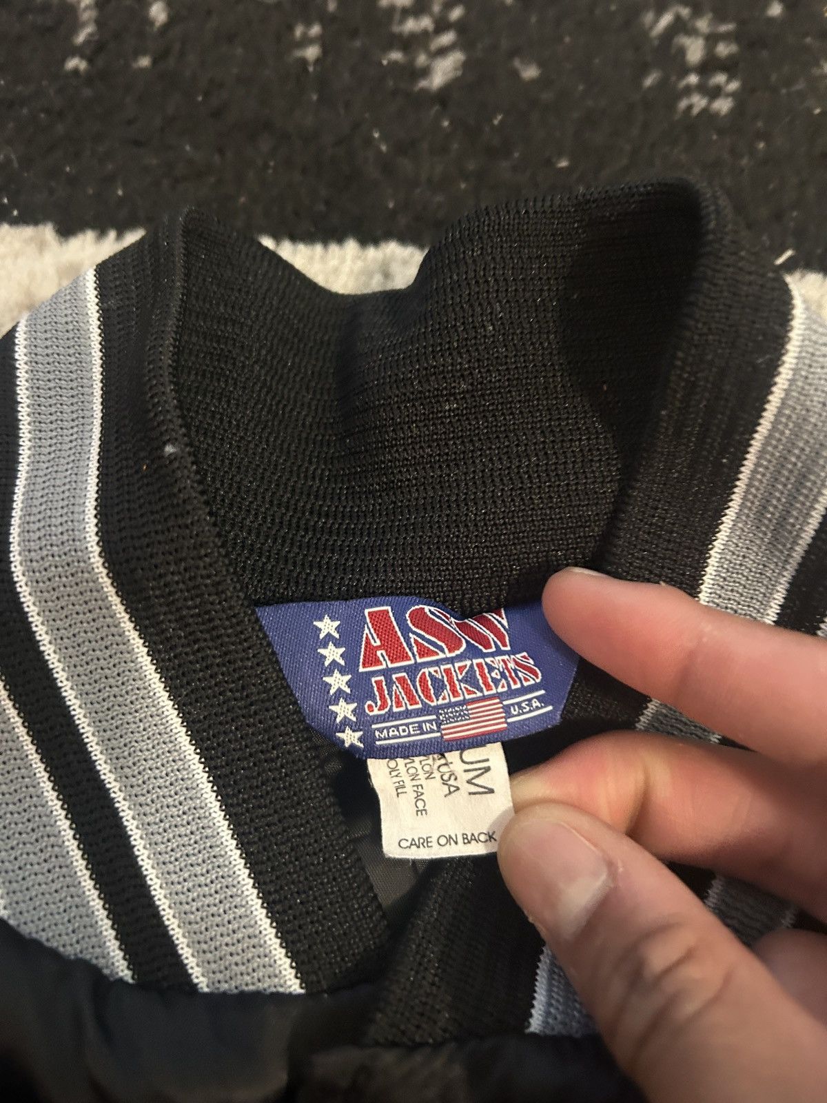 Vintage Vintage Satin bomber jacket 90s Be polite You Fucker Size US L / EU 52-54 / 3 - 3 Thumbnail