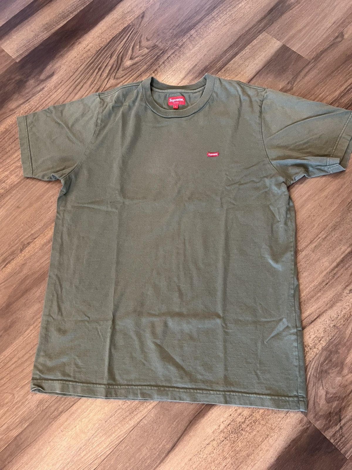 Supreme Supreme Small Box tee olive Size US L / EU 52-54 / 3 - 1 Thumbnail