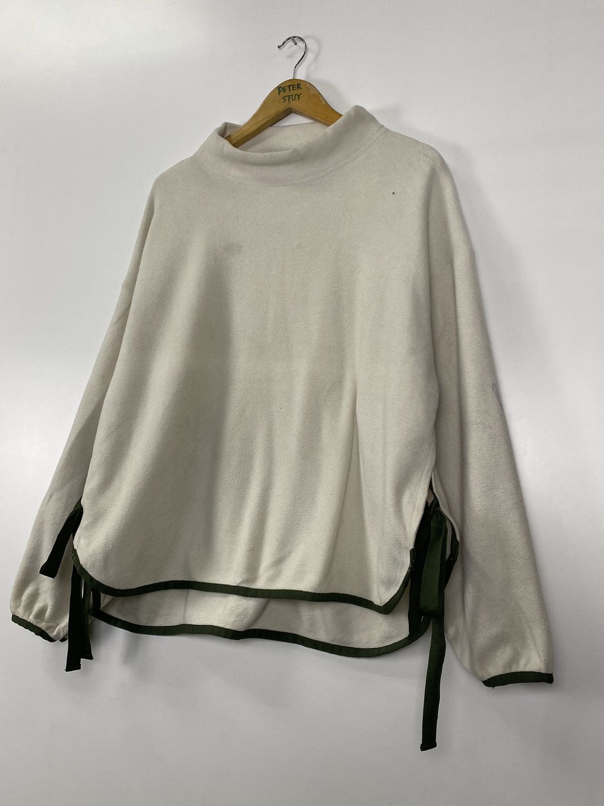 Uniqlo × White Mountaineering Uniqlo White Mountaineering Fleece Sweater Size XL / US 12-14 / IT 48-50 - 3 Thumbnail