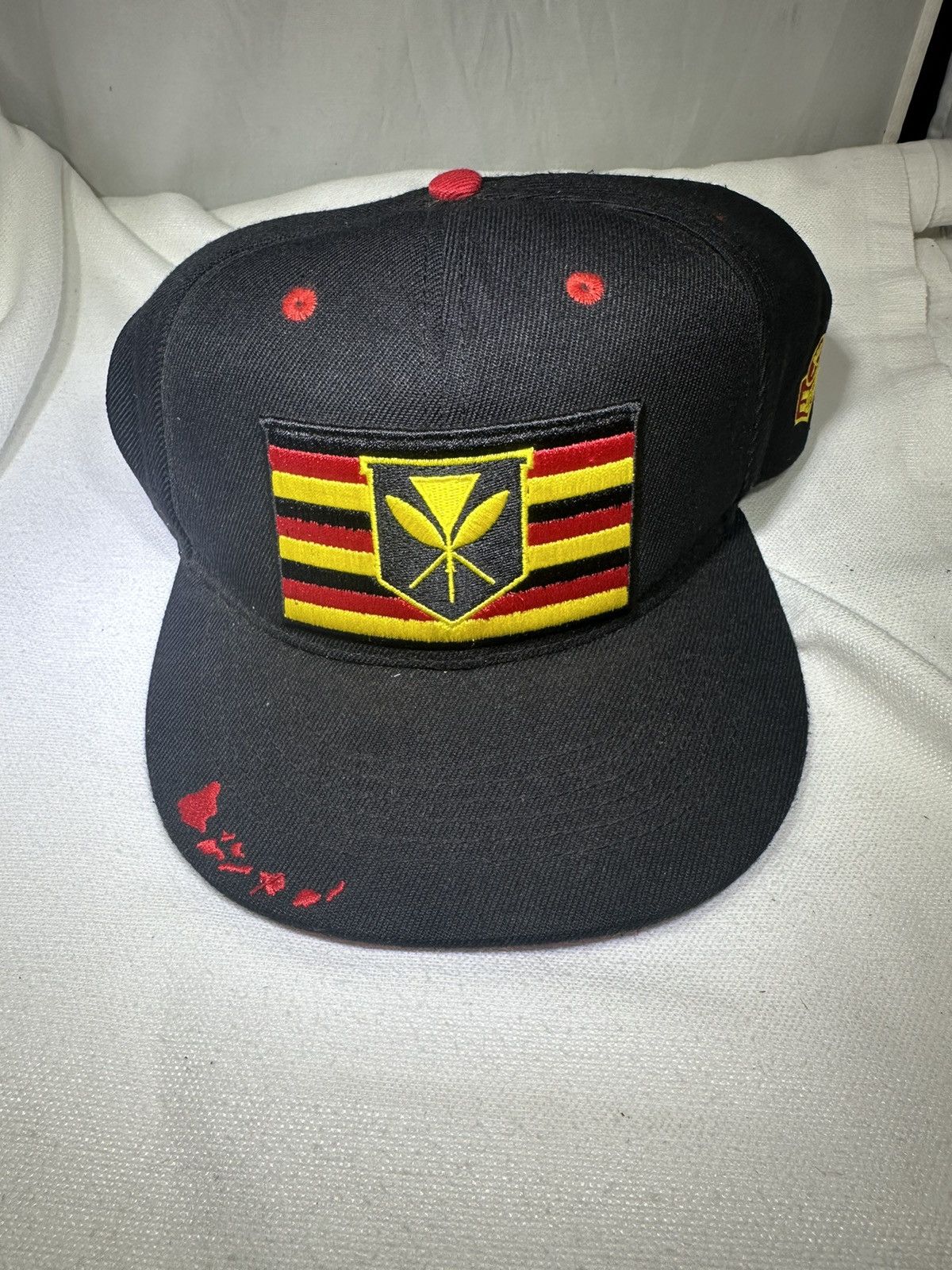 Other PreOwned Hawaii’s Finest Black SnapBack Baseball Hat Size ONE SIZE - 1 Thumbnail