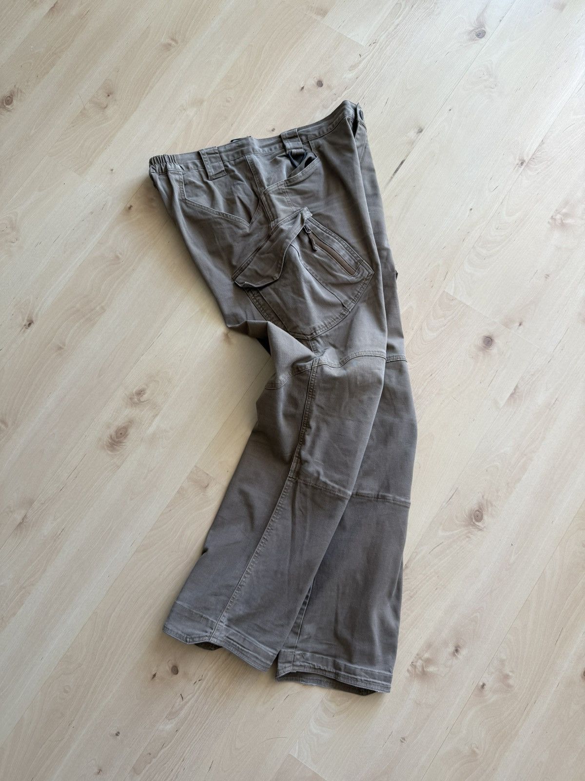 Japanese Brand S. Archon city tactics series camel cargo trousers pants Size US 34 / EU 50 - 3 Thumbnail