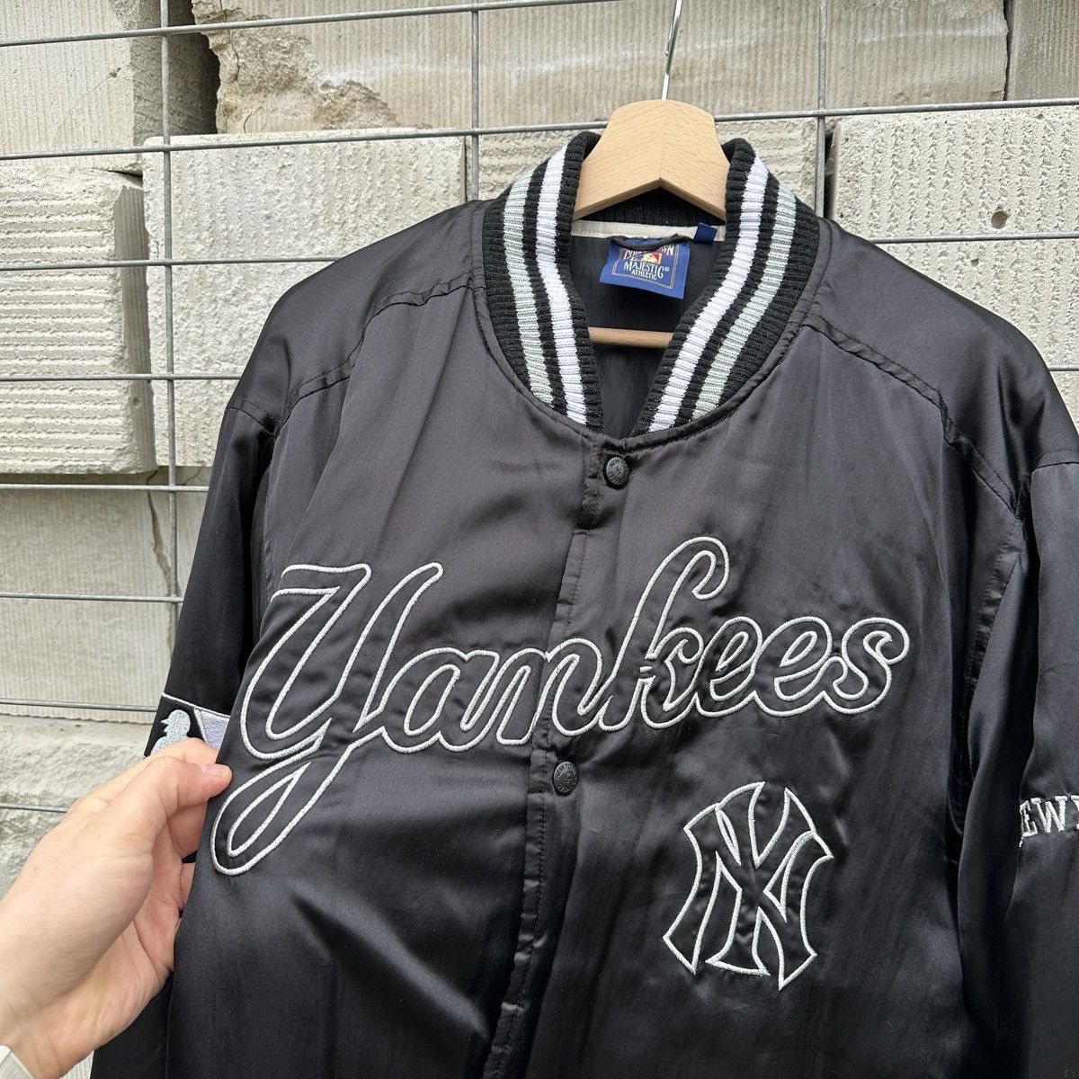 MLB Majestic New York Yankees Varsity Bomber MLB Rare USA XXL Size US XXL / EU 58 / 5 - 4 Thumbnail