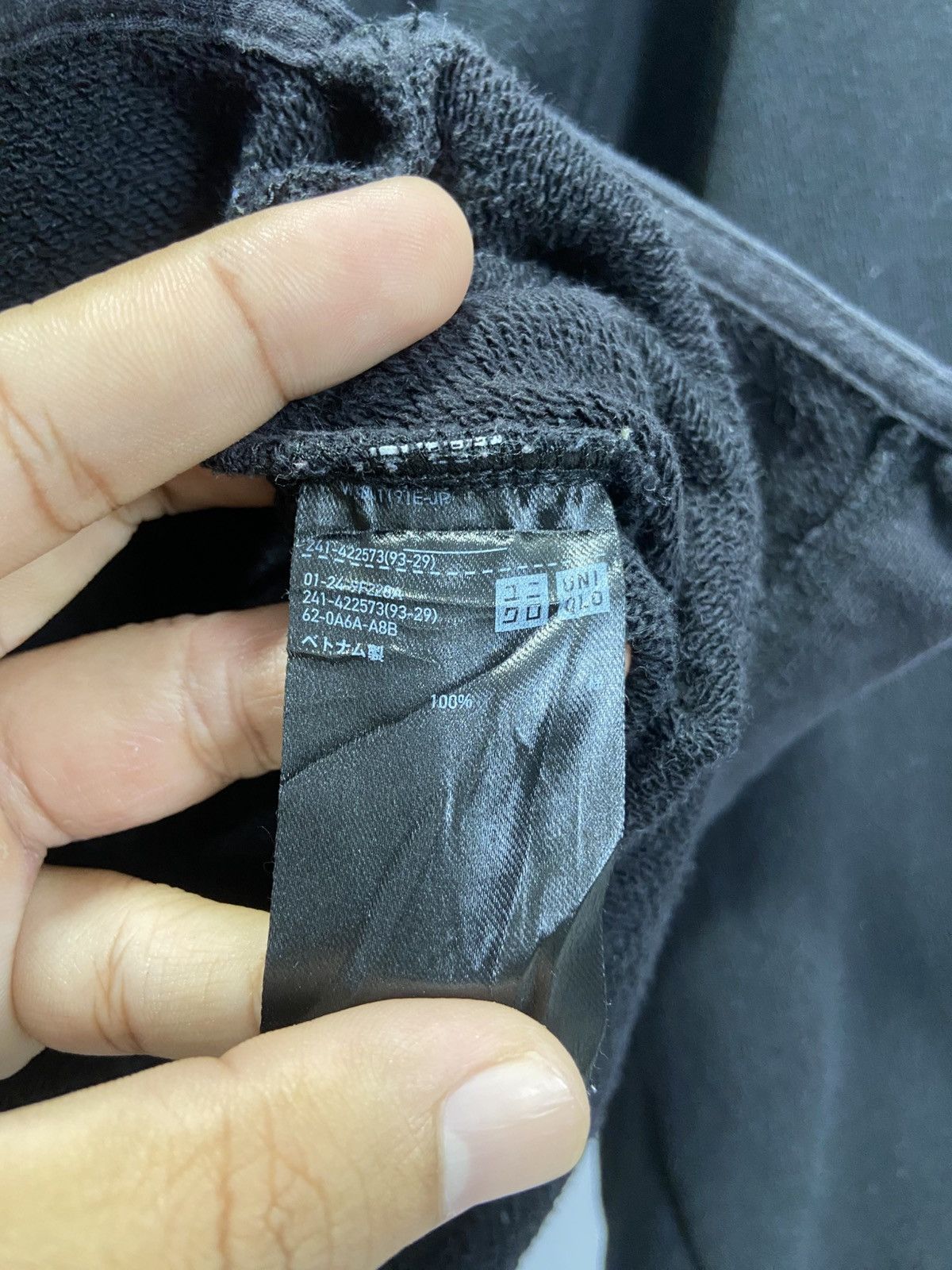 Japanese Brand Uniqlo U black hoodie Size US M / EU 48-50 / 2 - 5 Thumbnail