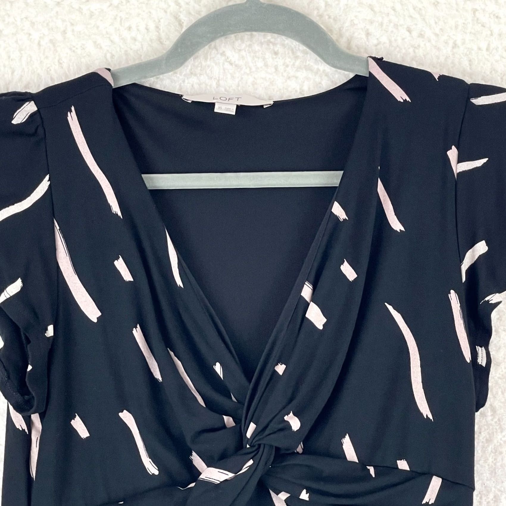 Loft LOFT Black Short Cap Sleeve Front Knot V-Neck Knee Length Dress XS Womens Size XS / US 0-2 / IT 36-38 - 4 Thumbnail
