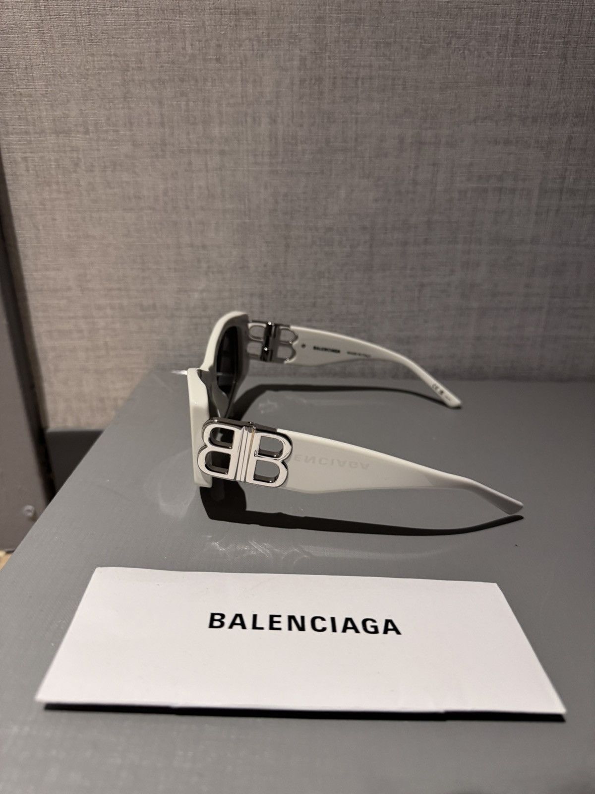 Balenciaga Balenciaga Sunglasses Dynasty D Frame Logo Plaque Cat Eye Size ONE SIZE - 5 Thumbnail