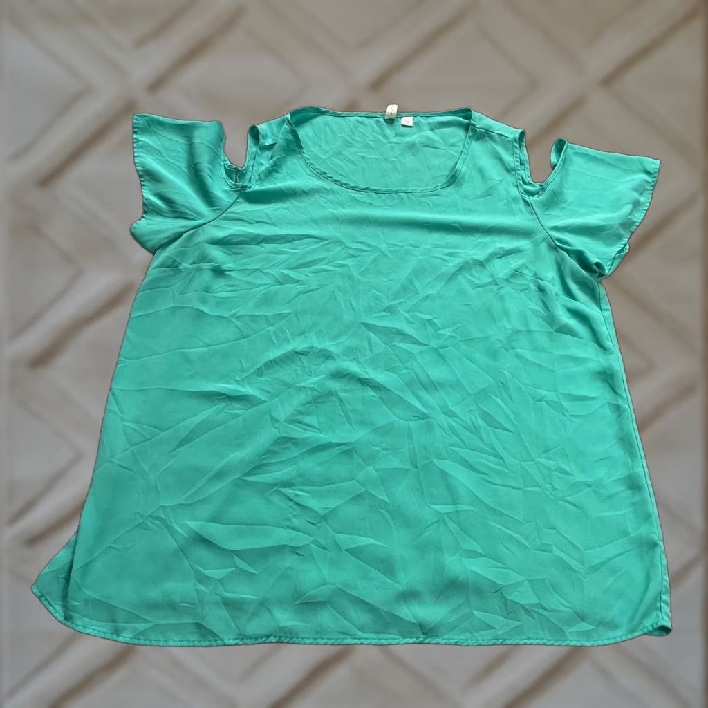 Vintage Tacera Blouse Womens 2XL Green Cold Shoulder Round Neck Short Sleeve Casual Top Size XXL / US 16-18 / IT 52-54 - 1 Thumbnail