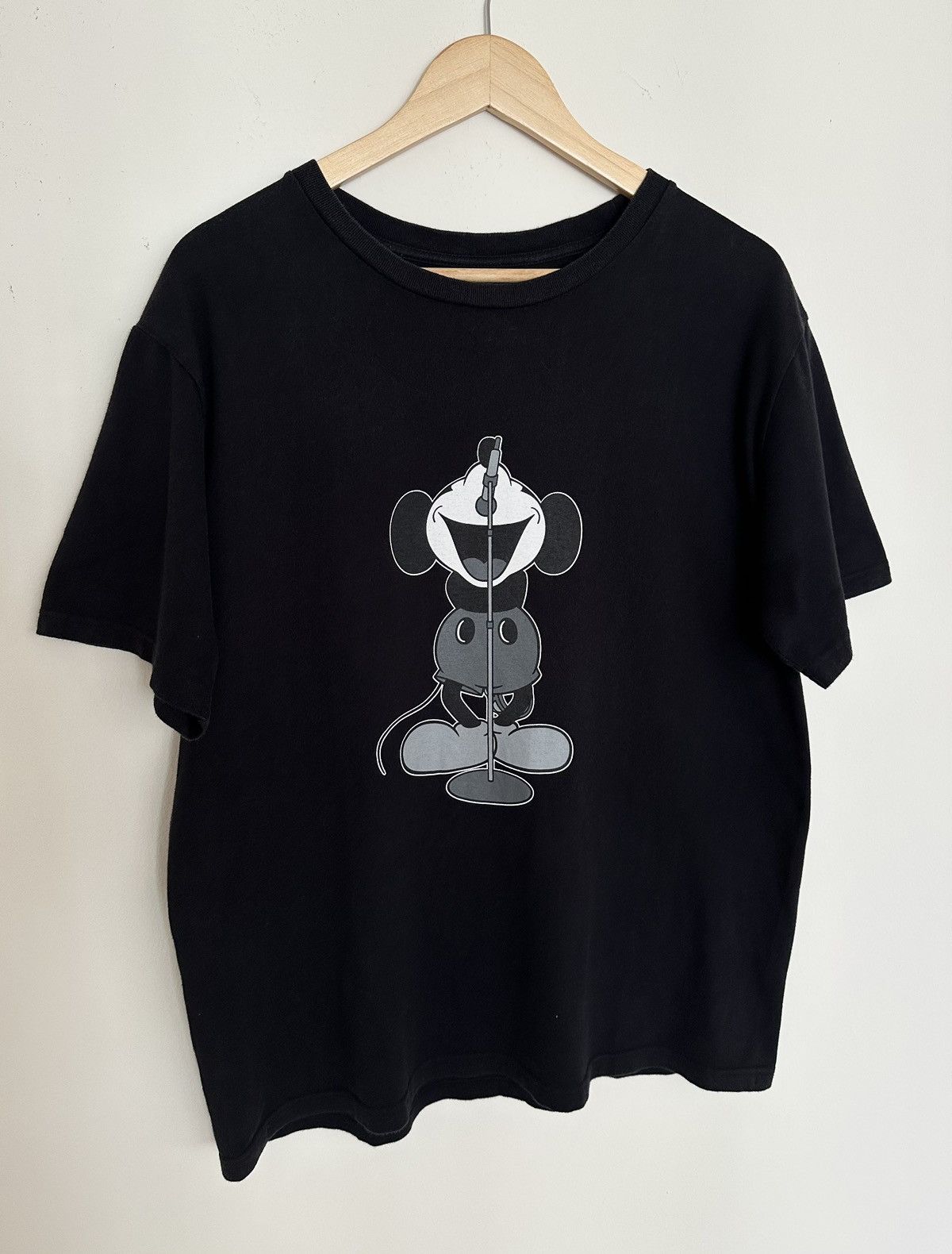 Number (N)ine × Vintage Number (N)ine Rare Mickey Singing Black Tee size 4 Size US L / EU 52-54 / 3 - 17 Thumbnail