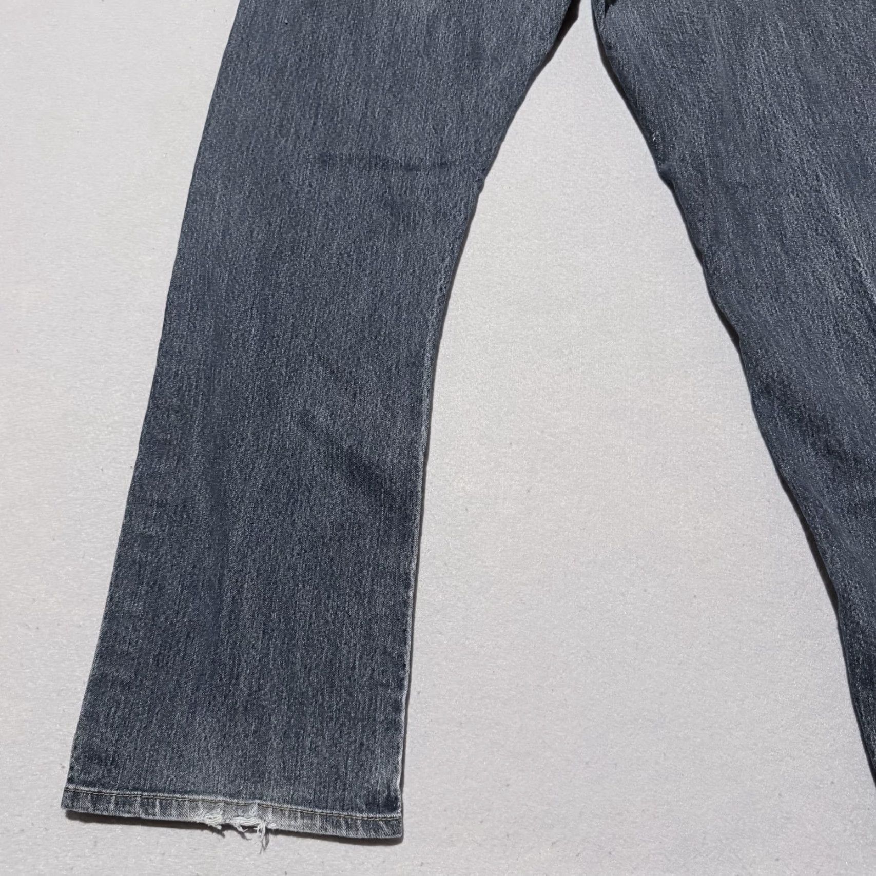 Levi's Levi’s Denizen Jeans Men Denim Paint Splatter Straight Zip Fly 40x32 Blue 5-Pocket Design Mens Jeans 90s Size US 40 / EU 56 - 7 Thumbnail
