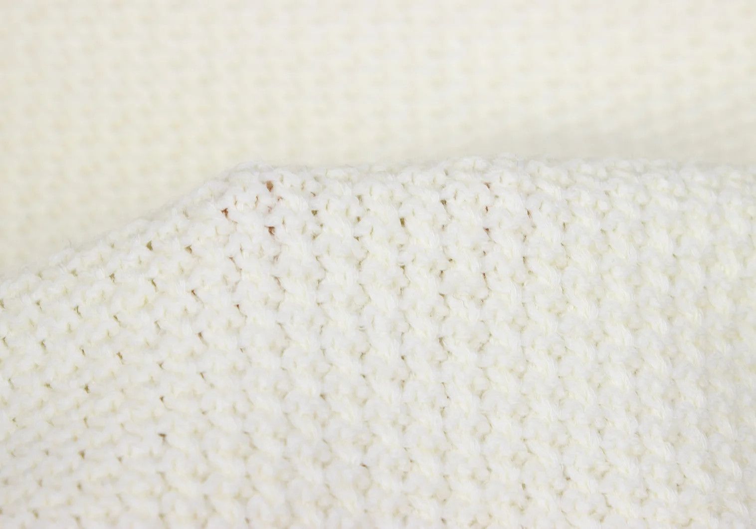 Issey Miyake Rustic Knit Vest in Off White - 2025A/W Collection Size US S / EU 44-46 / 1 - 9 Thumbnail