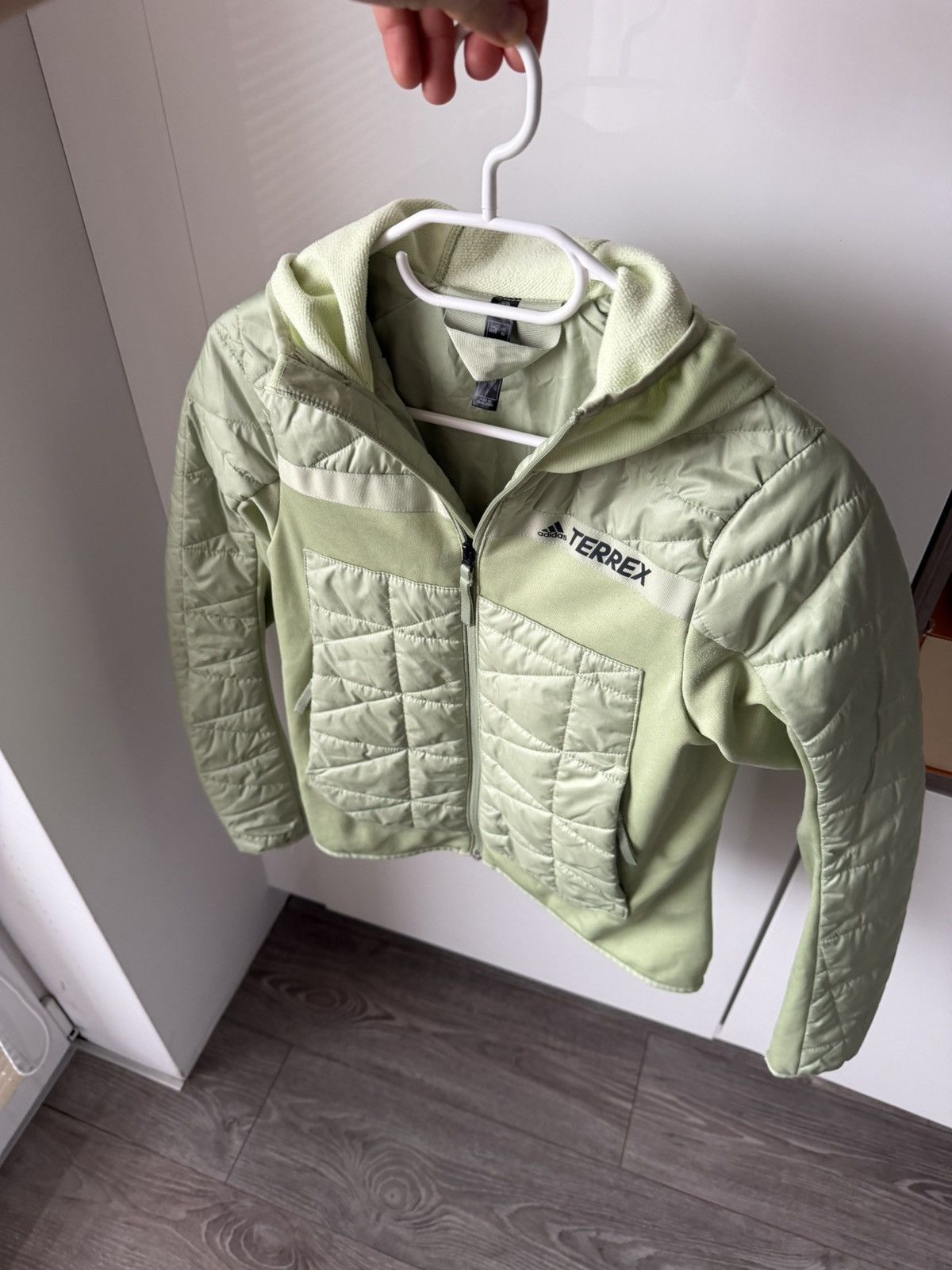 Adidas ‼️Adidas Terrex outdoor Waterproof SS21 Puffer Jacket ‼️ Size XS / US 0-2 / IT 36-38 - 3 Thumbnail