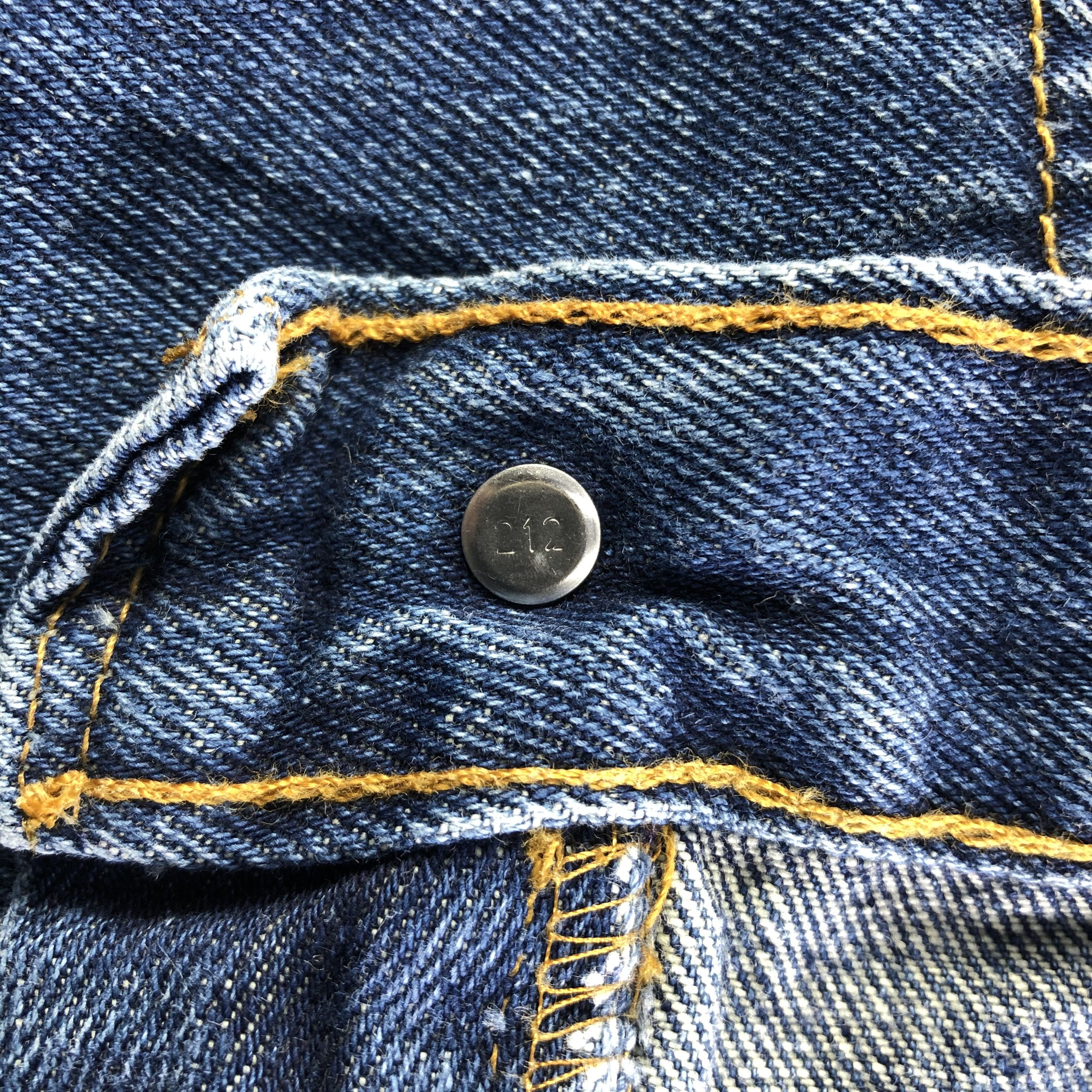 Levi's × Vintage 90s Vintage Blue Wash Levis 560 Jeans-J4482 Size US 36 / EU 52 - 8 Thumbnail