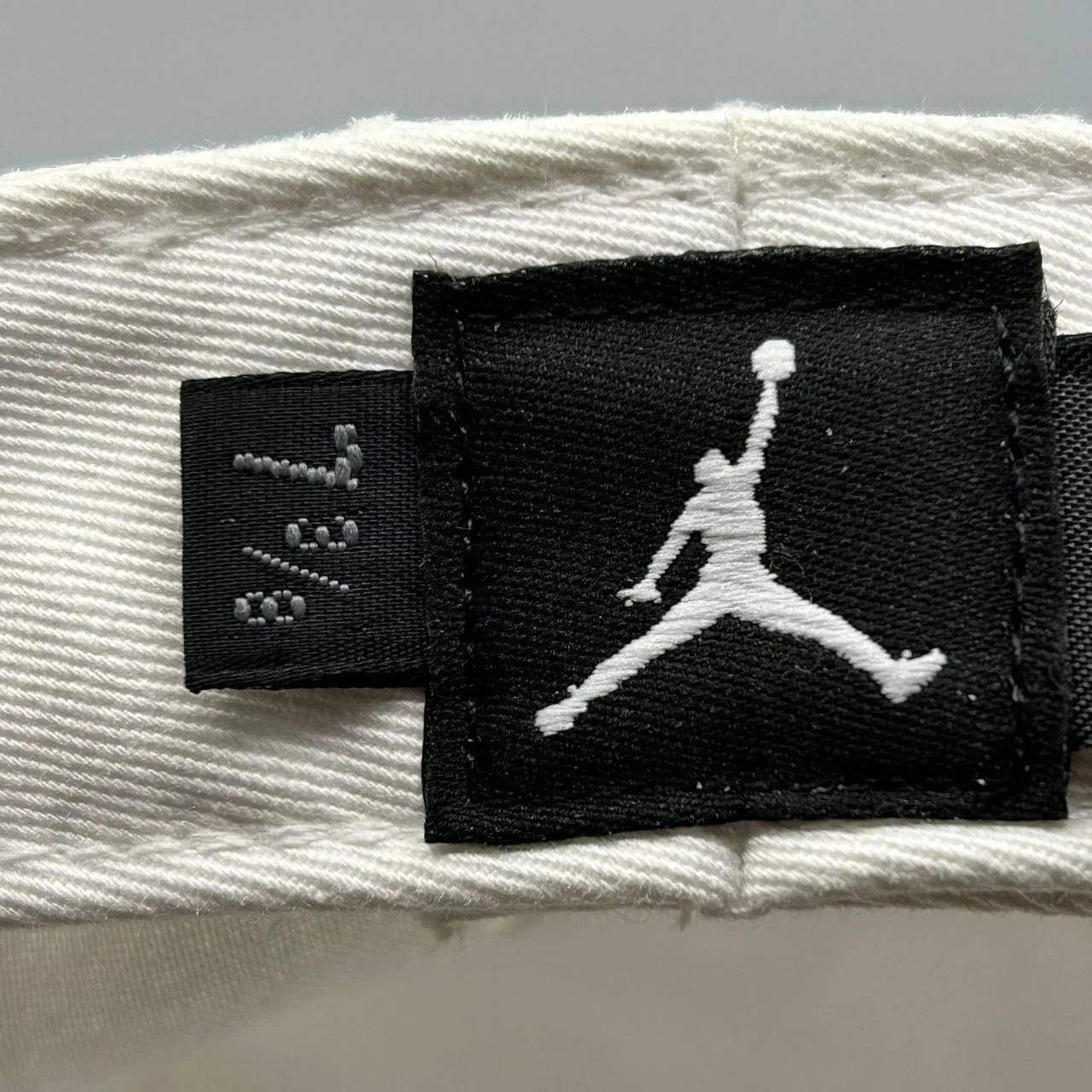Jordan Brand Air Jordan Flight Hat Men 7 3/8 Jumpman Fitted Cap Cotton Size ONE SIZE - 4 Thumbnail