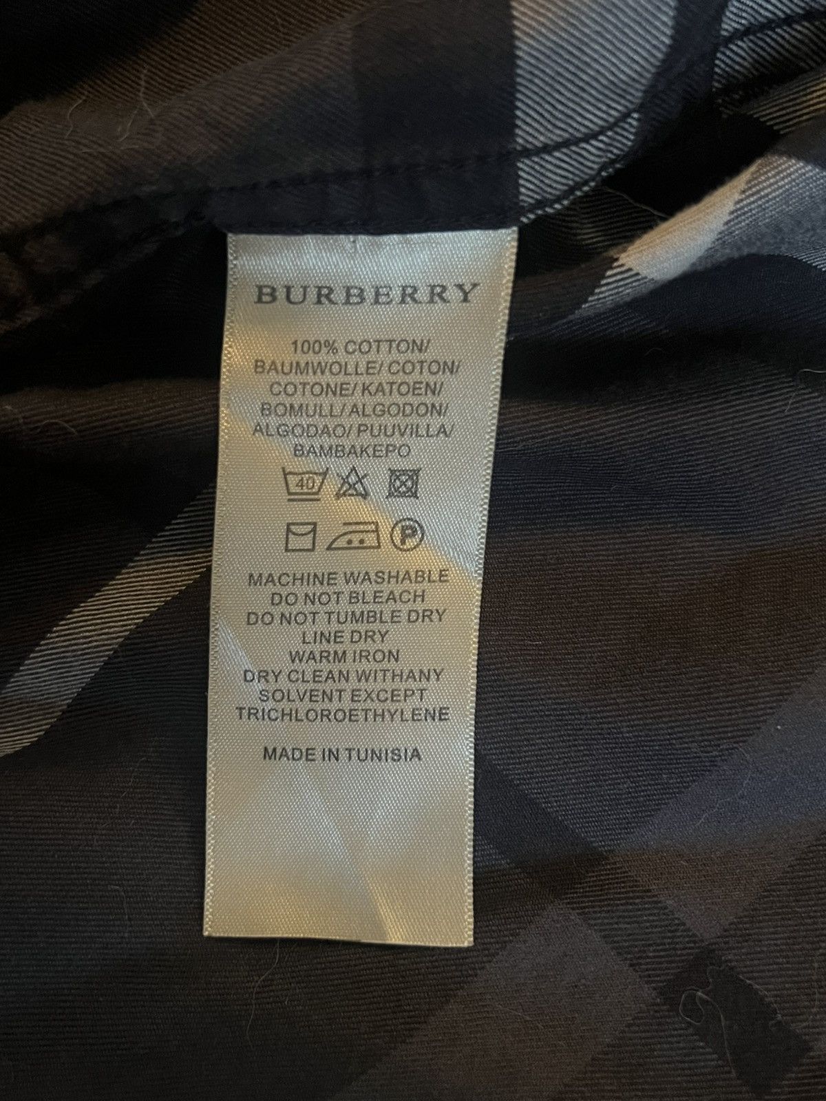 Burberry Burberry London Black Long Sleeve Button-up Size US S / EU 44-46 / 1 - 4 Thumbnail