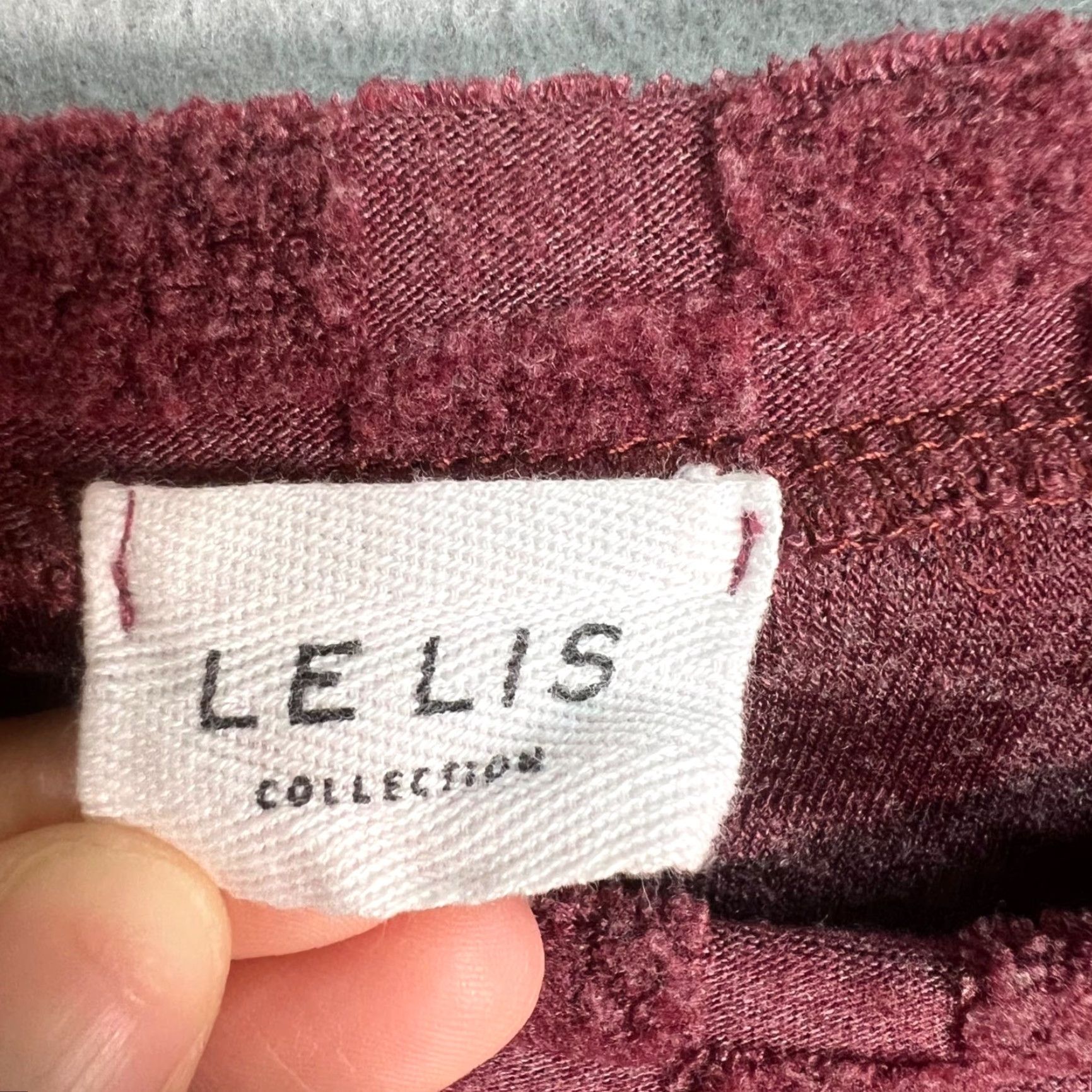 Vintage Le Lis Collection Burgundy Red Checkered Long Sleeve Crop Top Womens S Blouse Cropped Shirt Casual Spring Summer Size S / US 4 / IT 40 - 3 Thumbnail