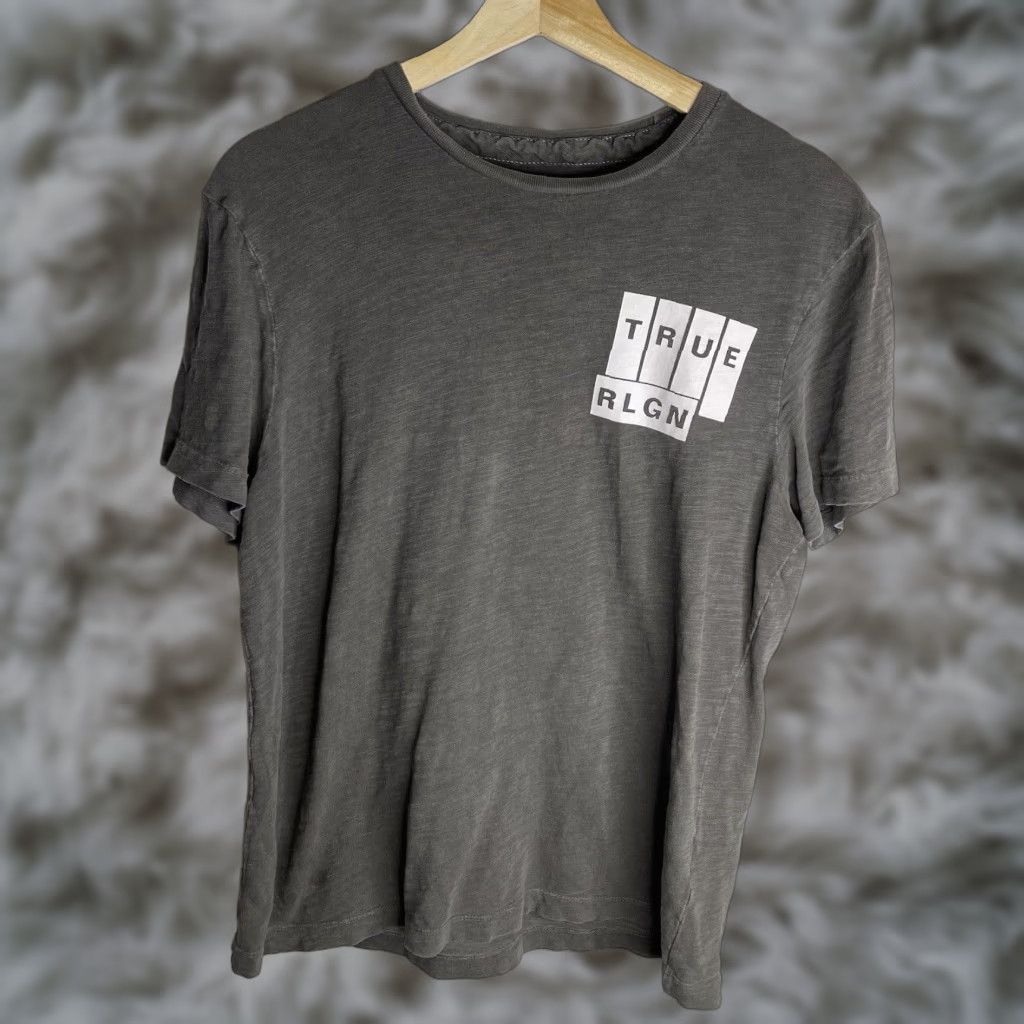 True Religion VINTAGE True Religion T-Shirt Mens Regular Gray Cotton Double-Sided Graphic Designer 90s Y2K Men Short Sleeve Crew Neck Medium Size US M / EU 48-50 / 2 - 1 Thumbnail