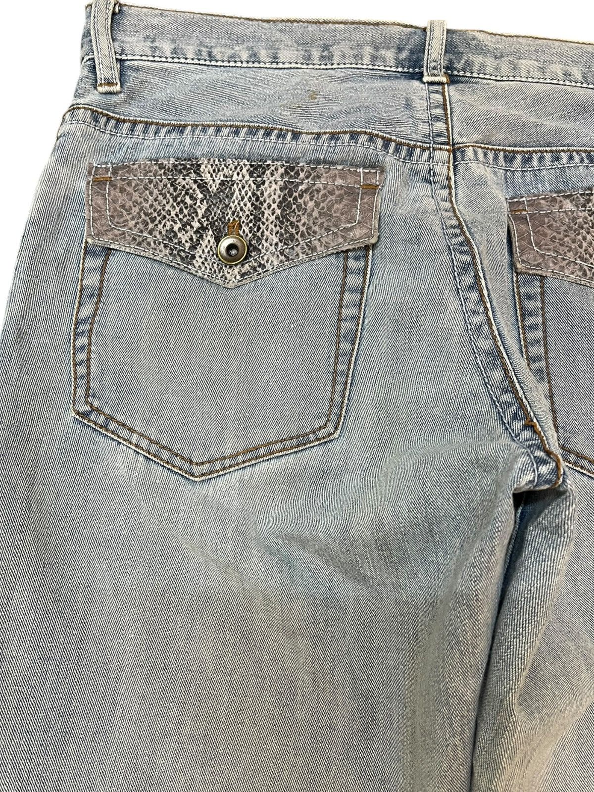 Japan Blue Vintage Louis Chavlon Flare Snakeskin Pocket Denim Size US 32 / EU 48 - 8 Thumbnail