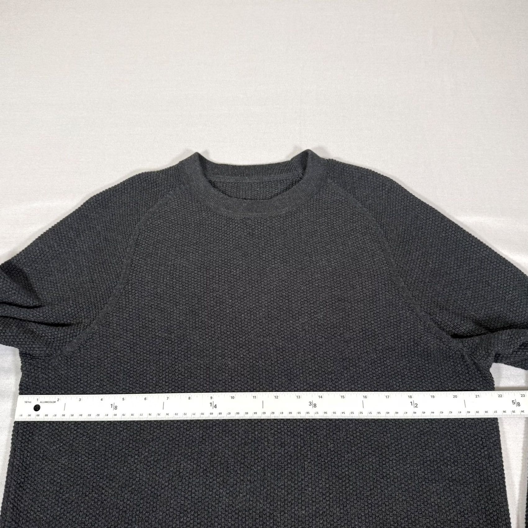 Lululemon Lululemon Mens XL Gray Waffle Knit Crewneck Pullover Sweater Size US XL / EU 56 / 4 - 3 Thumbnail