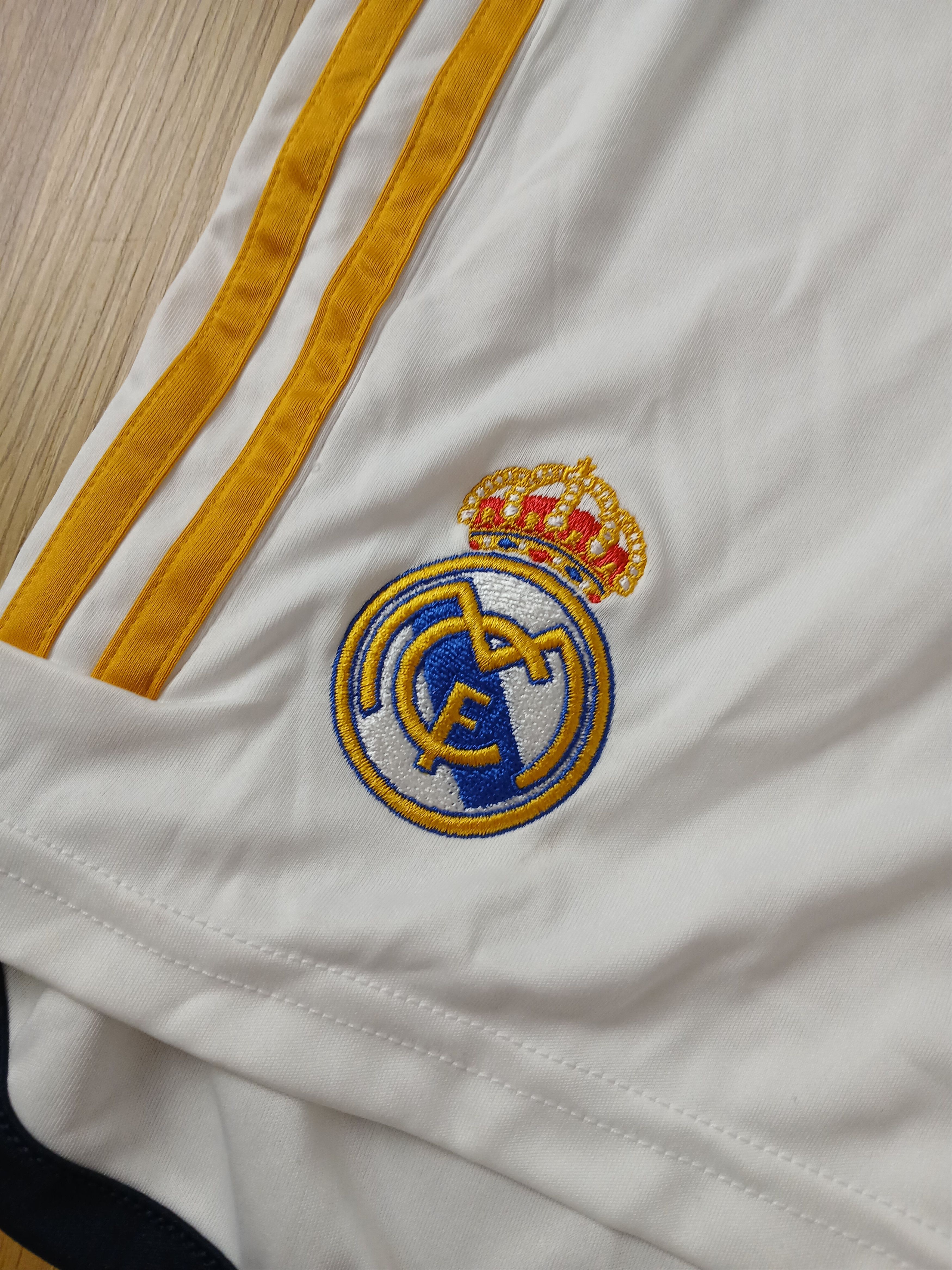 Adidas New Real Madrid Football Shorts size S Size US 28 / EU 44 - 3 Thumbnail