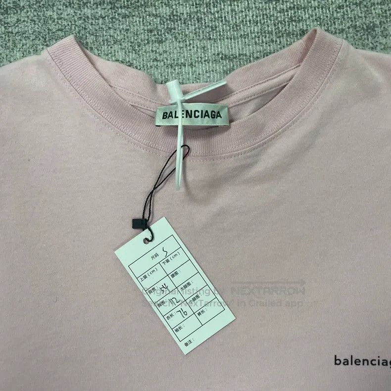 Balenciaga Balenciaga Pink Small Logo Short Sleeve Size US S / EU 44-46 / 1 - 2 Thumbnail