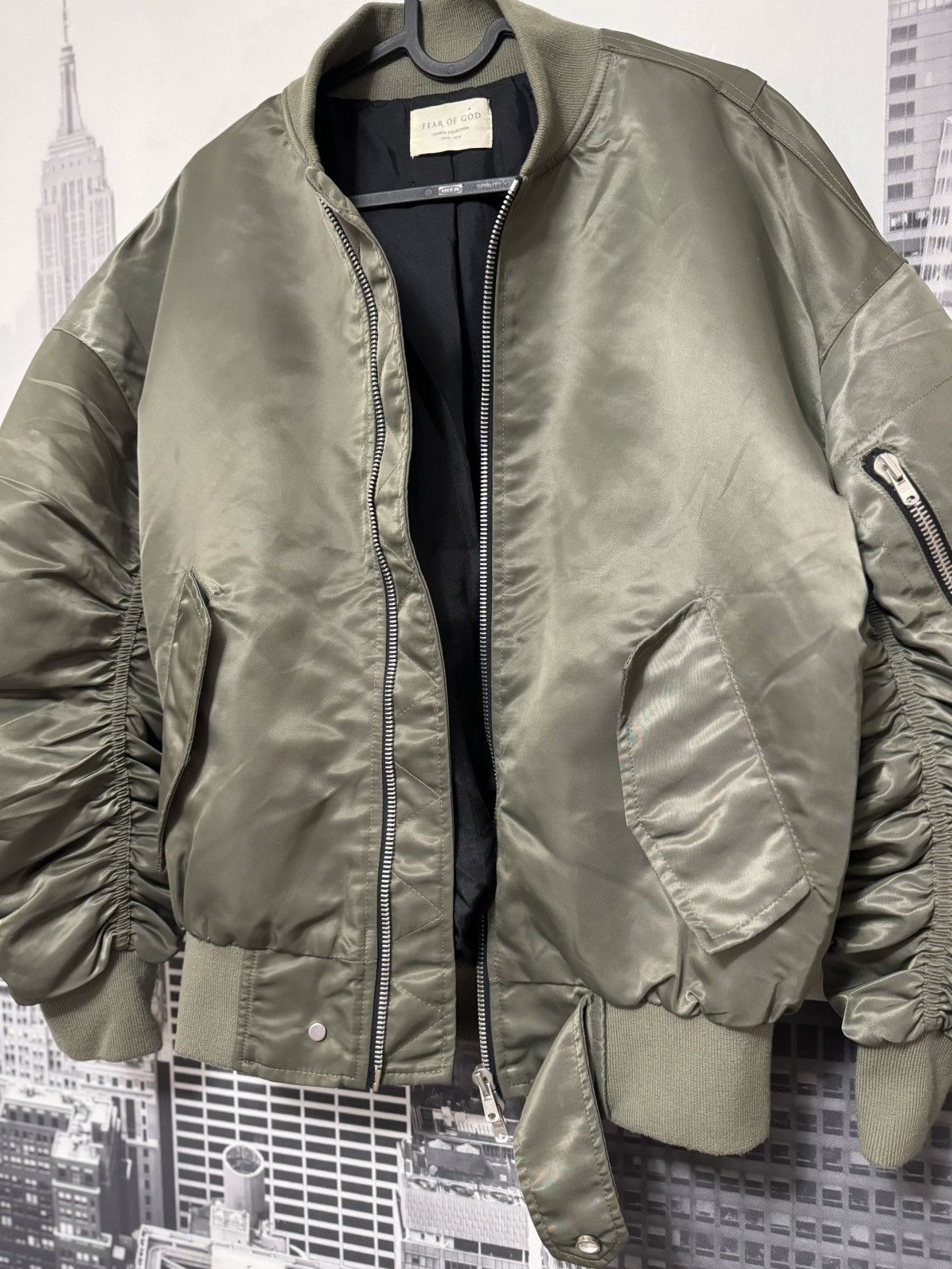 Fear of God × SSENSE 🔥SSENSE x Fear of God Fourth Collection Bomber Olive SZ S Size US S / EU 44-46 / 1 - 3 Thumbnail
