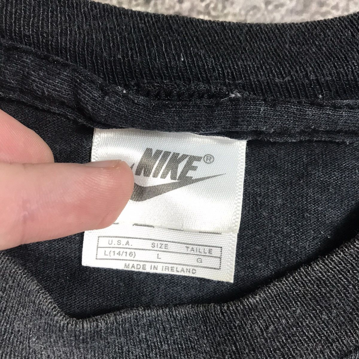 Vintage Vintage 90s Nike BVB Graphic Tee Streetwear Faded Black L Size US L / EU 52-54 / 3 - 6 Thumbnail