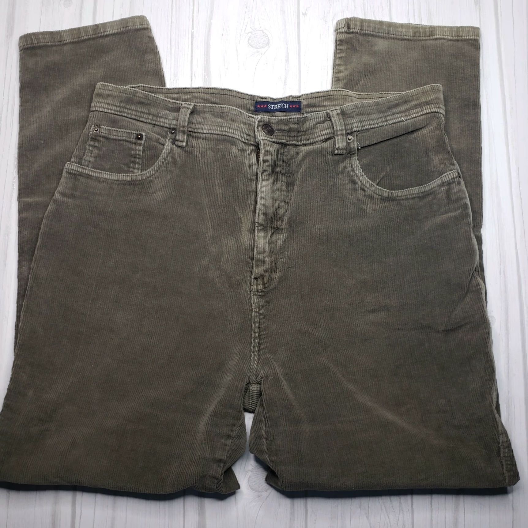 Bill Blass VINTAGE Bill Blass Womans 16 Olive Green Corduroy Straight Leg Pants Pockets Jeans Casual Formal Womens Pants 16 29" Inseam 98% Cotton 2% Spandex Size 38" / US 16 / IT 52 - 5 Thumbnail