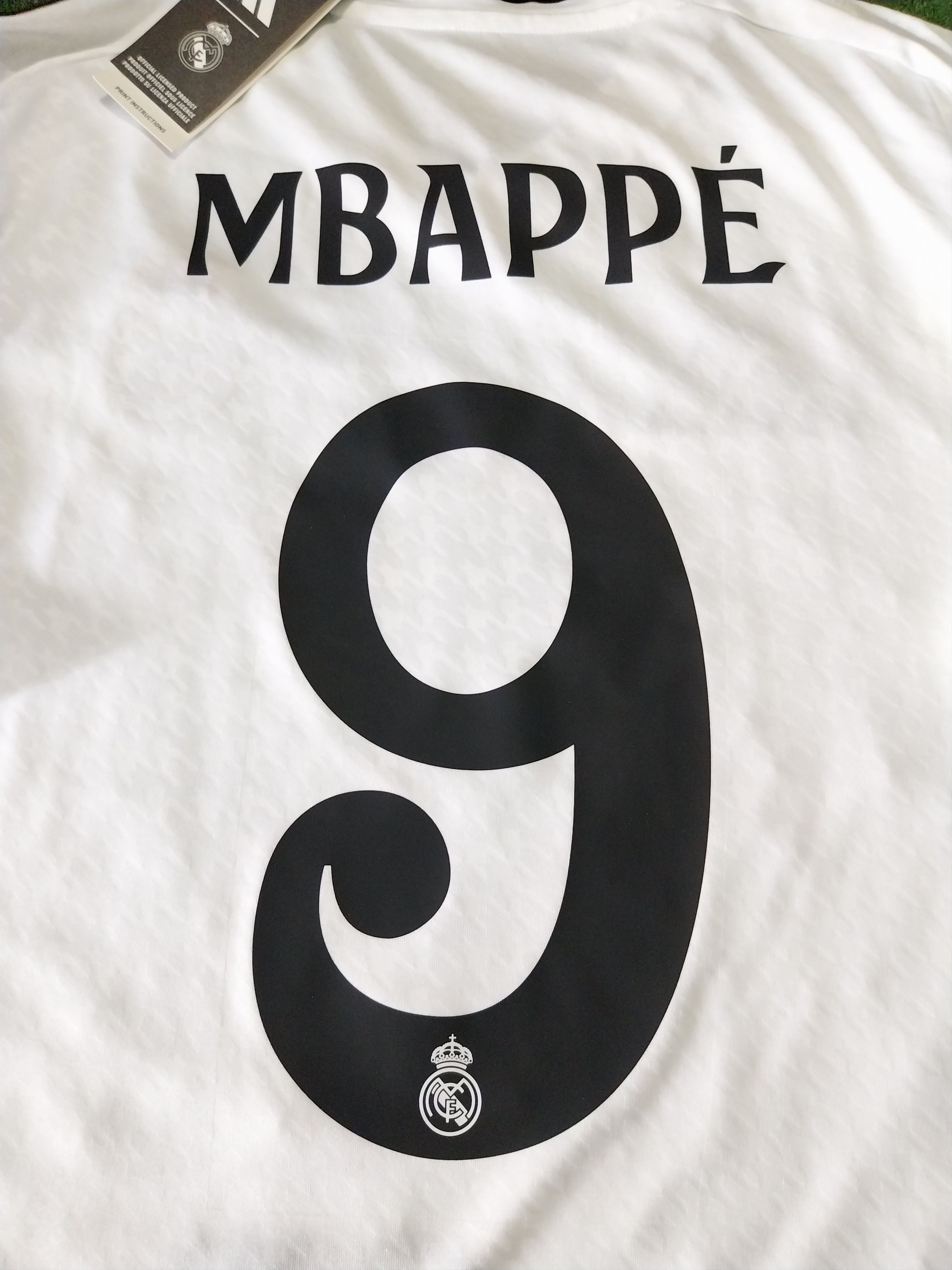 Adidas Real madrid super cup 2024 kylian mbappe jersey football Size US L / EU 52-54 / 3 - 12 Thumbnail