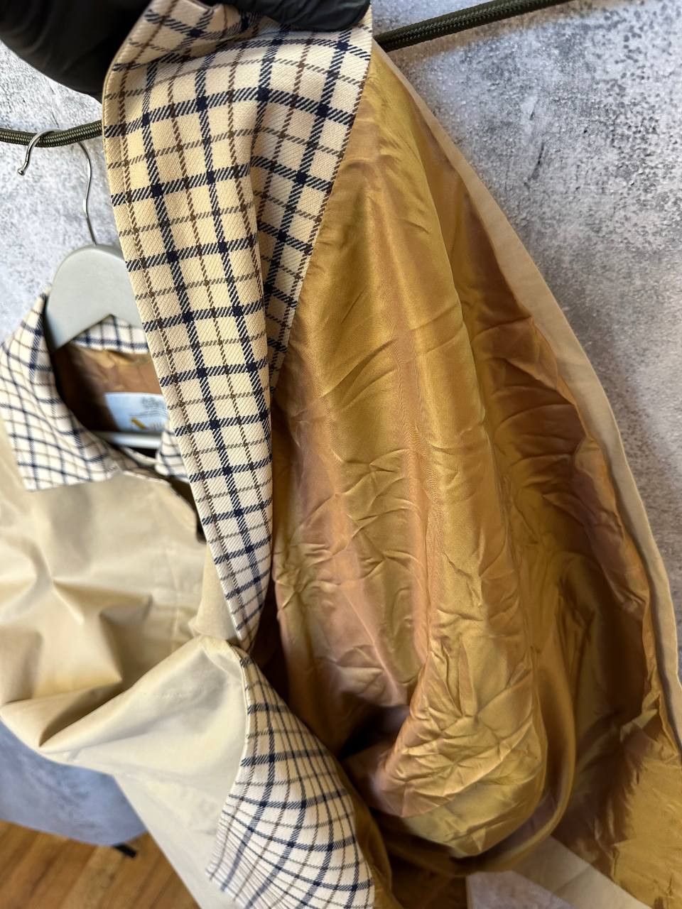 Aquascutum Aquascutum of London Trench Coat Vintage Beige Check Lining Size US L / EU 52-54 / 3 - 10 Thumbnail